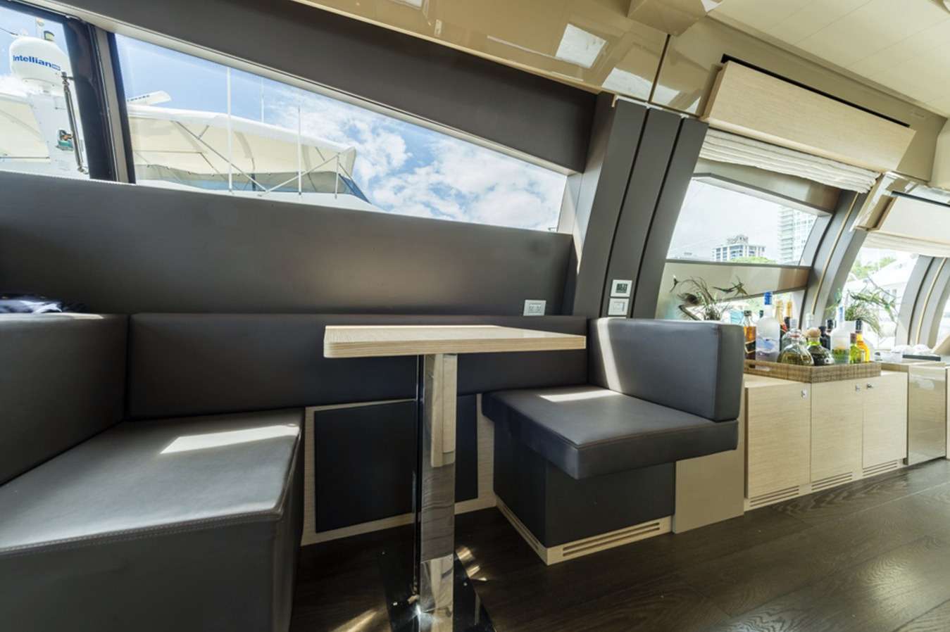 Salon Lounge