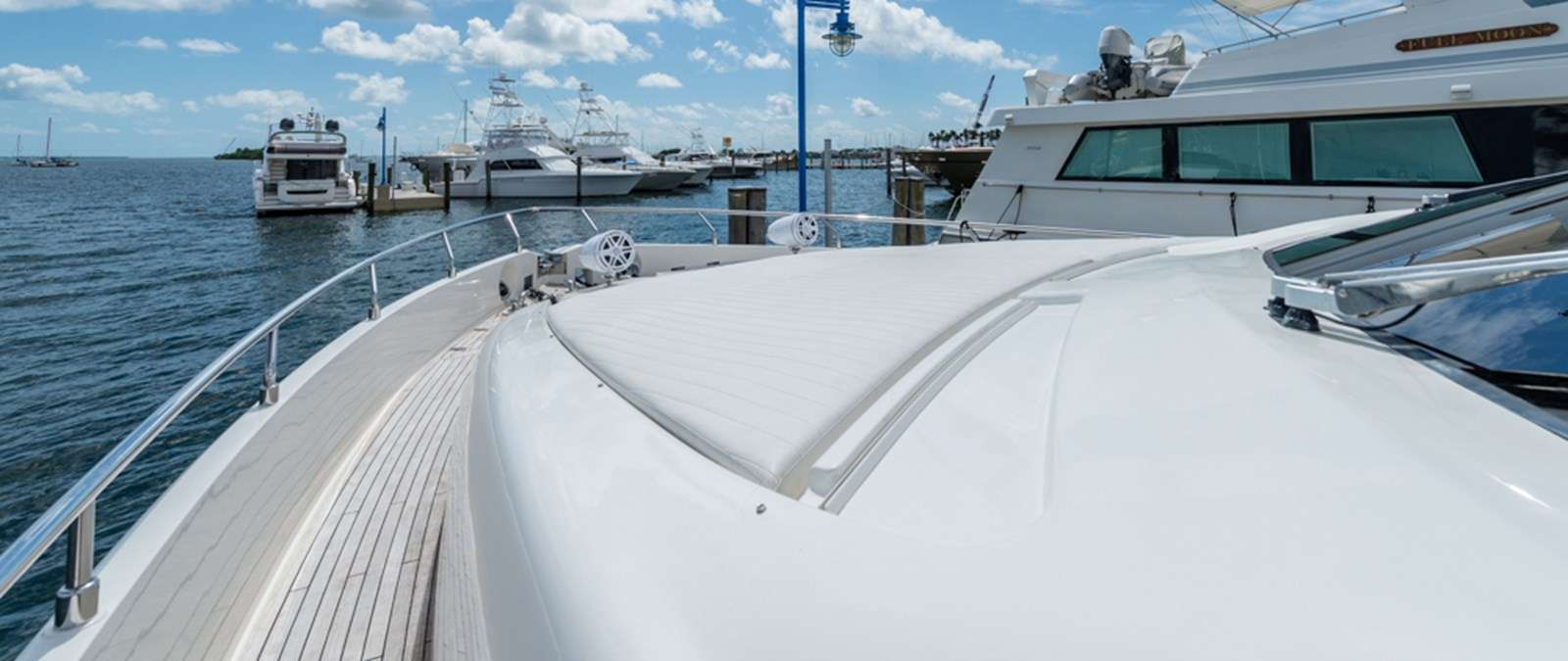motor yacht G5
