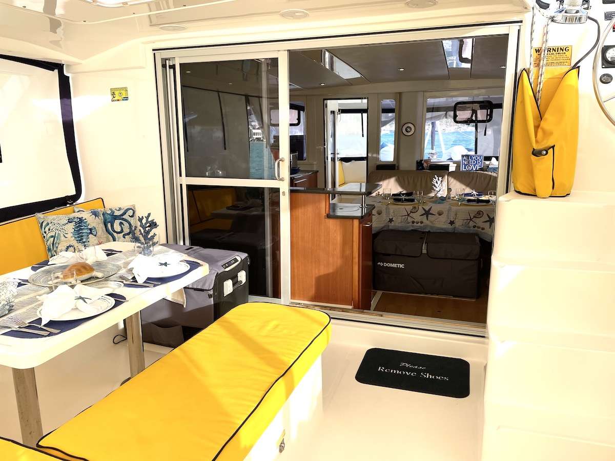 ISLAND TIME Yacht Charter - Cockpit to Salon