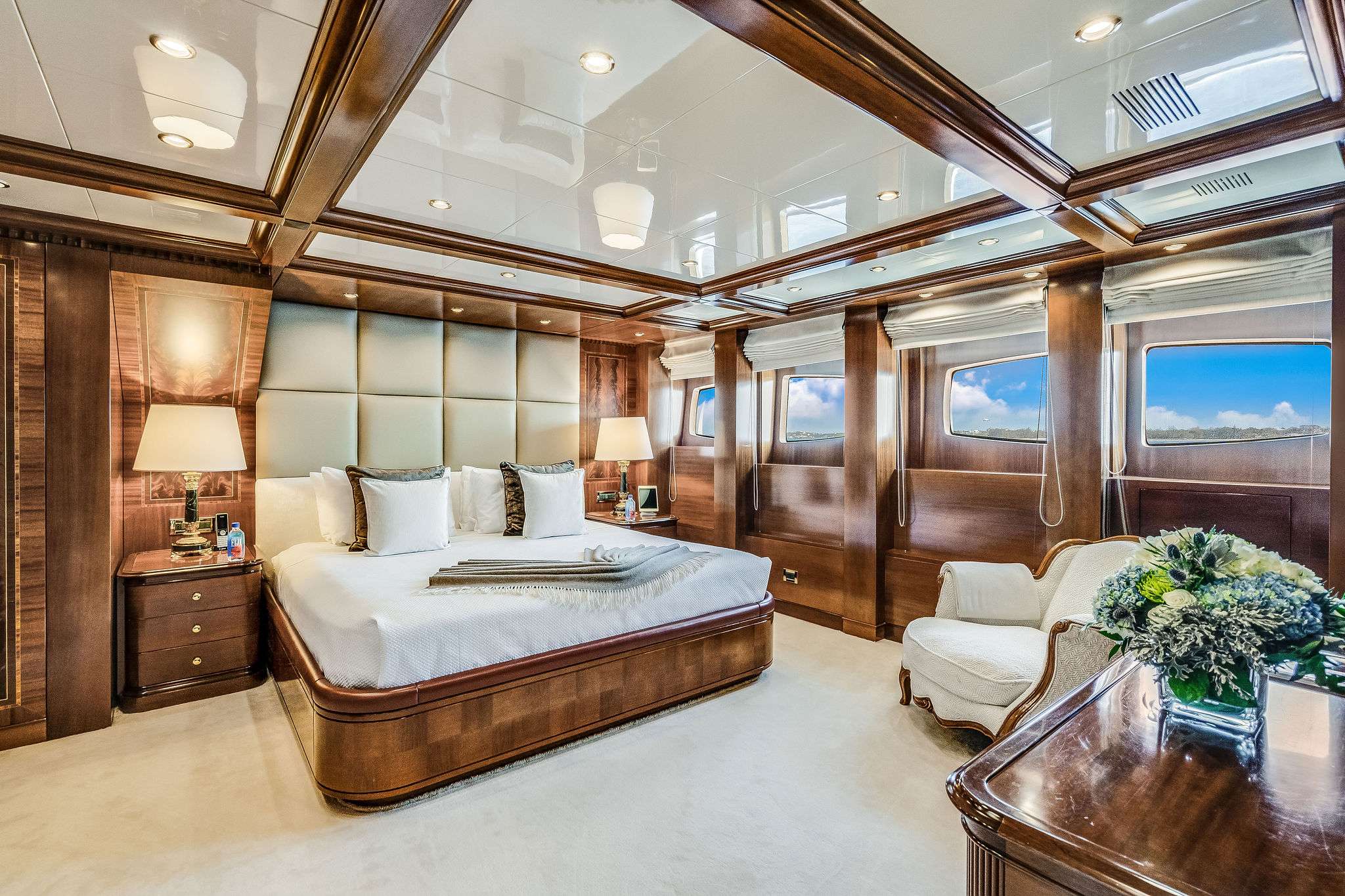 OCEANOS Yacht Charter - VIP Stateroom