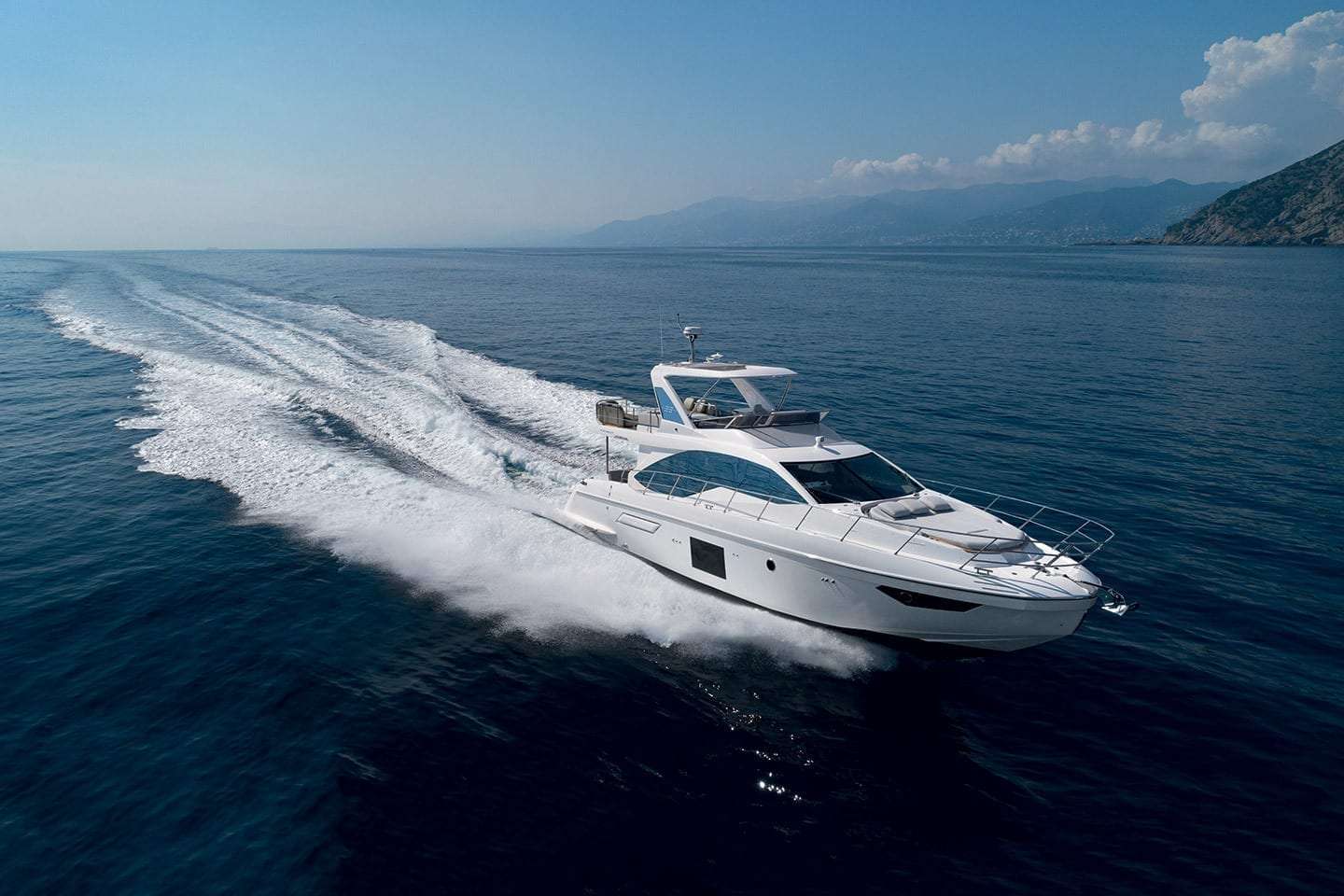 Yacht Charter BE HAPPY (Azimut 55) | Ritzy Charters