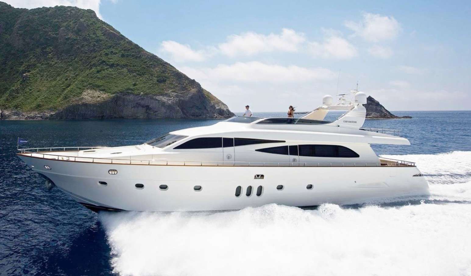 Yacht Charter MIRAVAL | Ritzy Charters