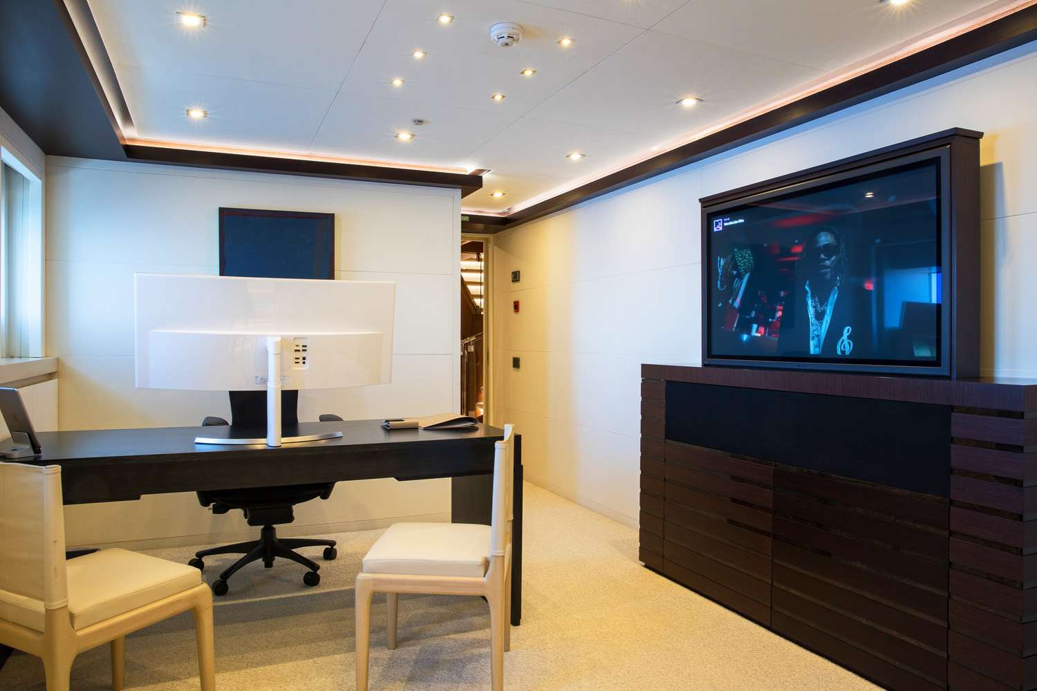 PERSEFONI I Yacht Charter - Master Suite office