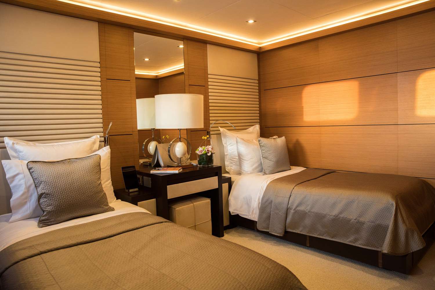 PERSEFONI I Yacht Charter - Twin Stateroom