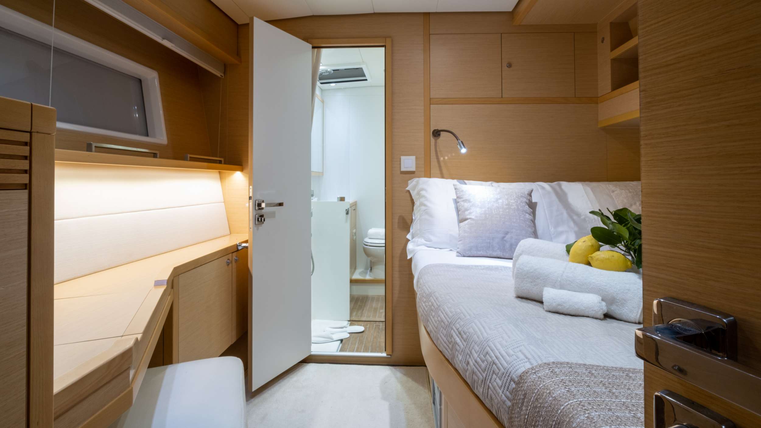 Central-left cabin
