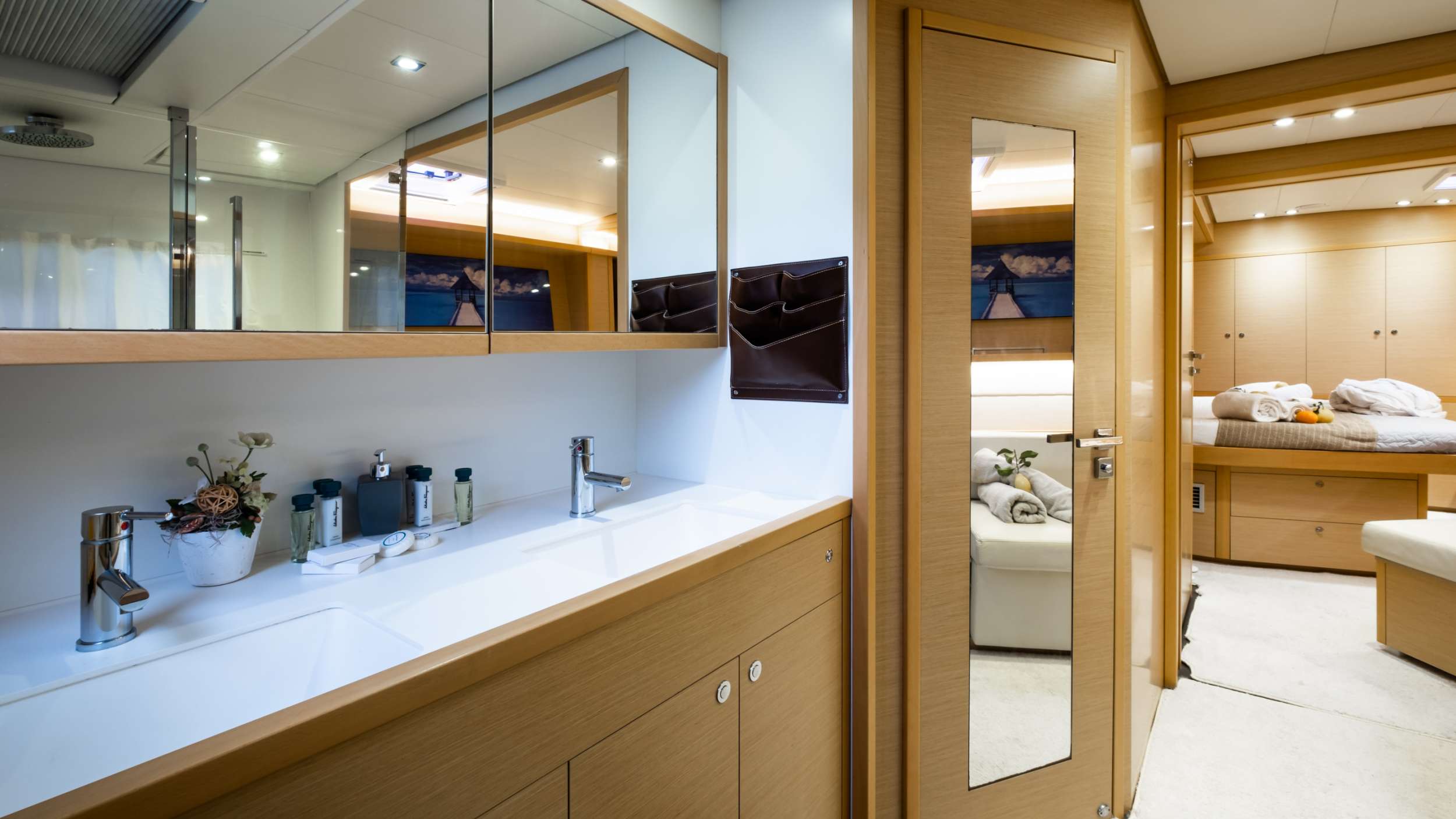 BLUE DESTINY Yacht Charter - Master bathroom