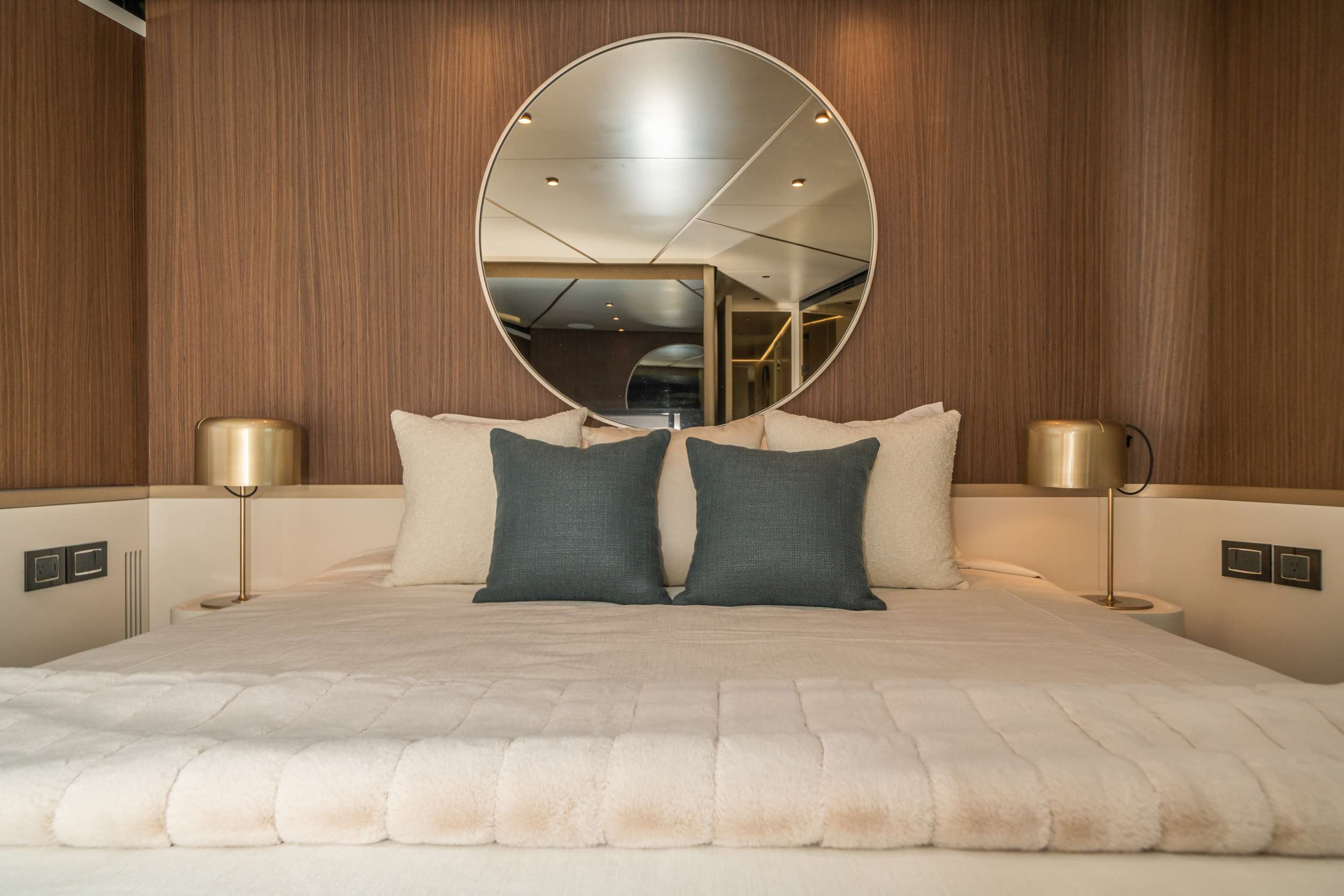GUBA TIMES Yacht Charter - Master Stateroom Other