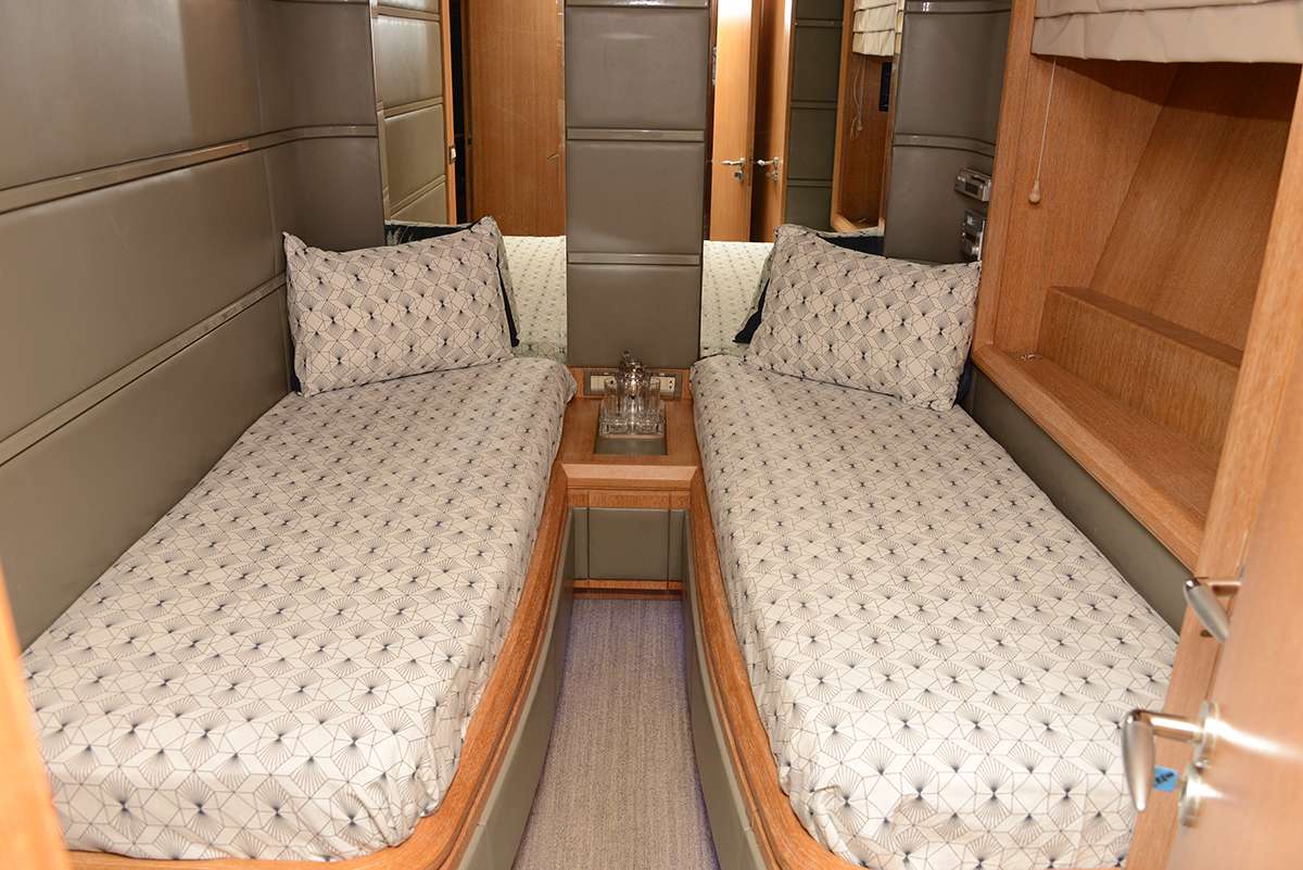 Twin Cabin