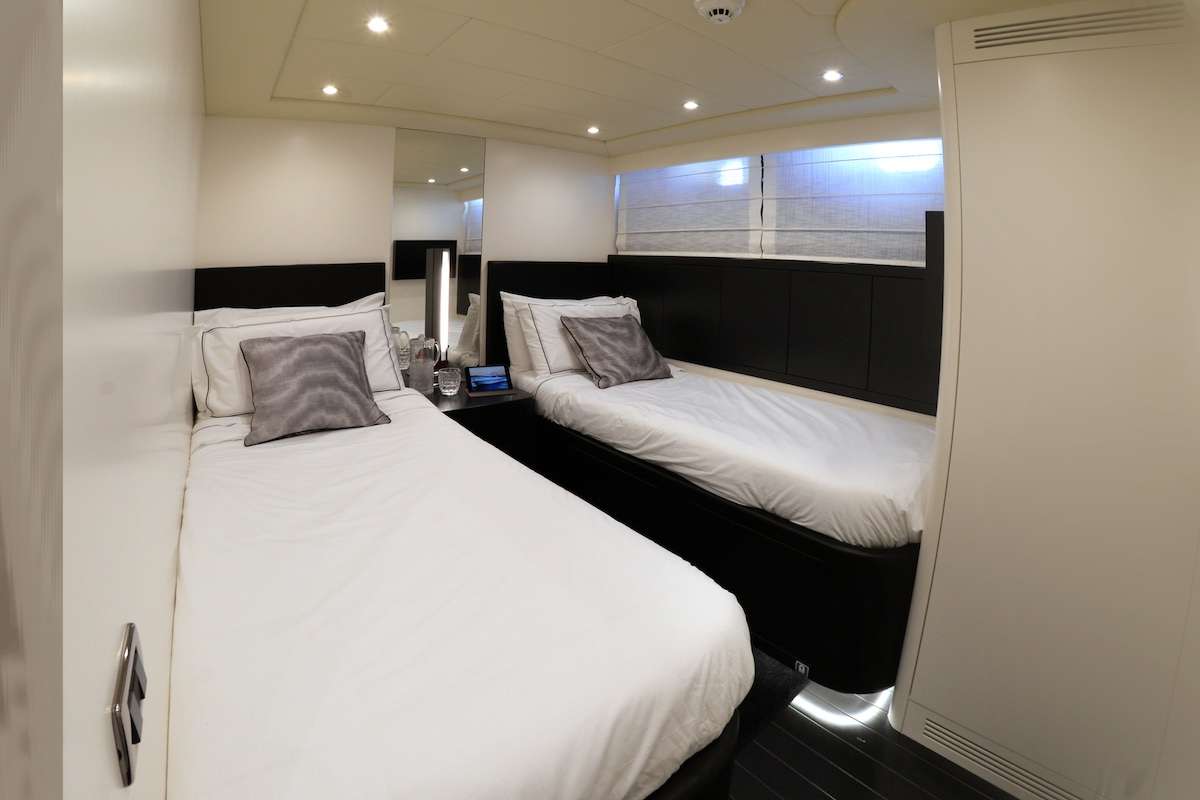 ONLY ONE 1 Yacht Charter - Twin cabin