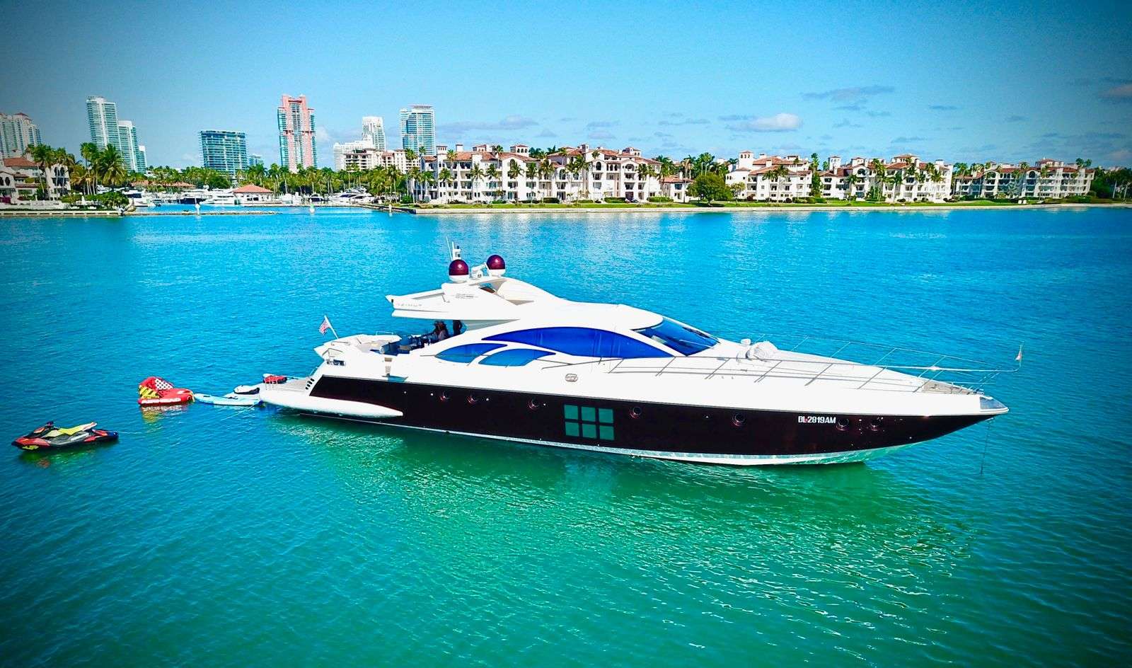 Yacht Charter Leonardo | Ritzy Charters