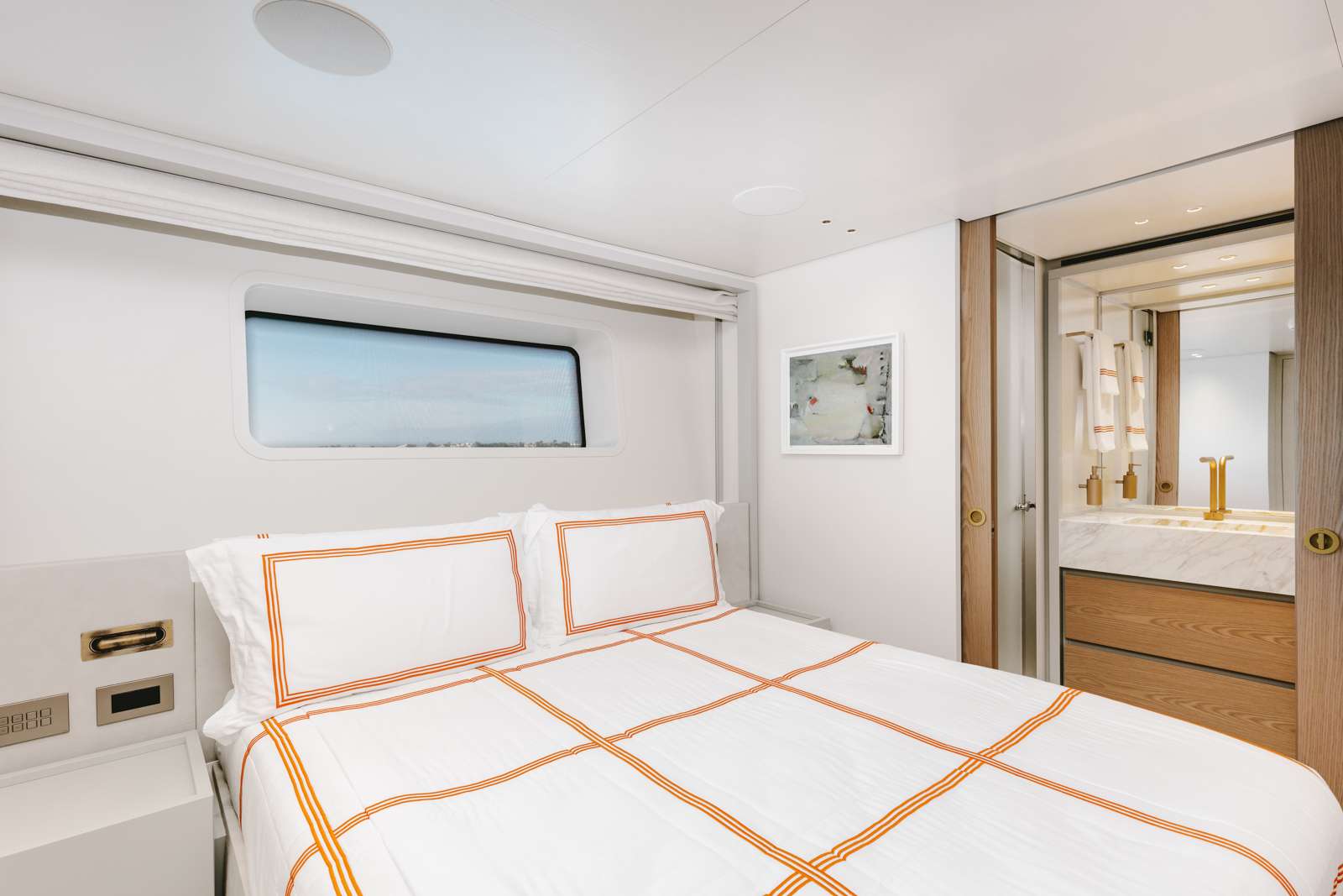 PEARL Yacht Charter - Guest Cabin