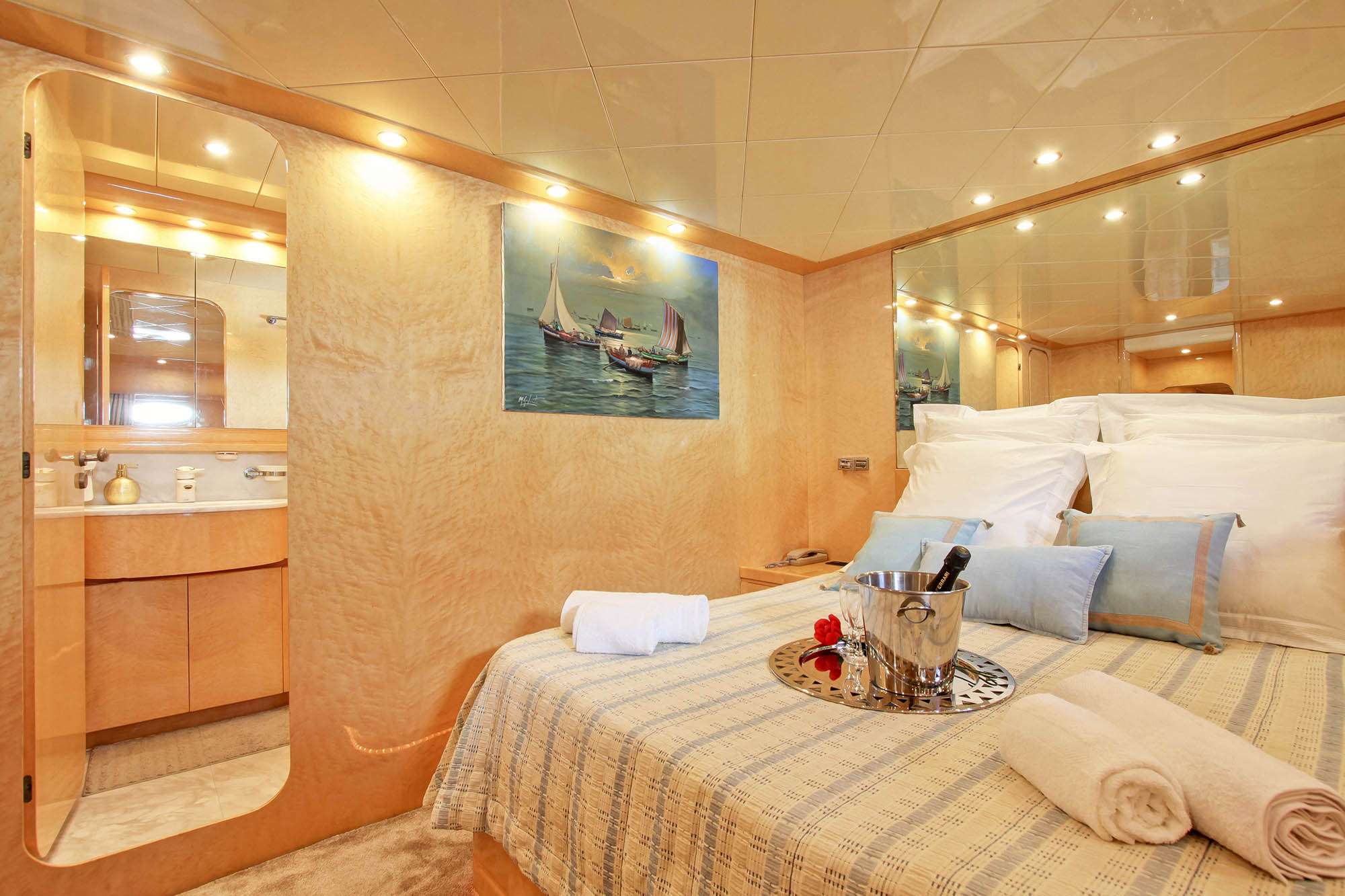 Prime Yacht Charter - Vip Cabin