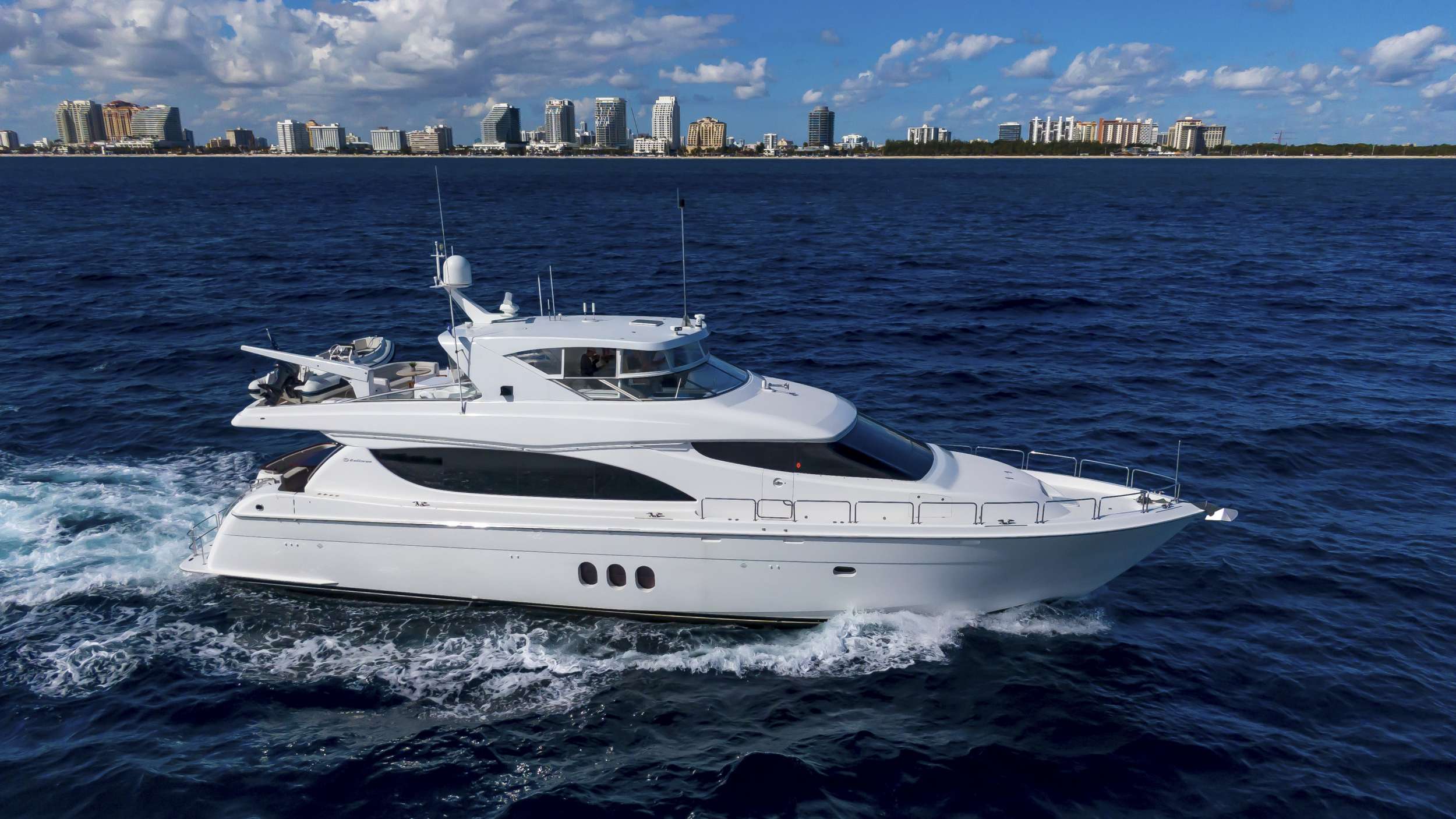 Yacht Charter GALLOPIN | Ritzy Charters