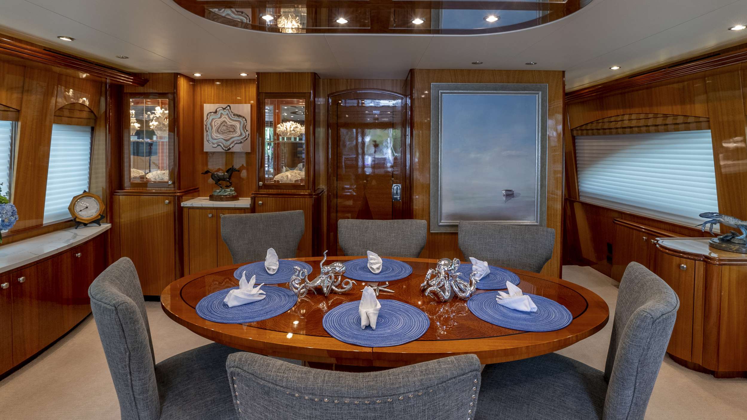 Formal Dining