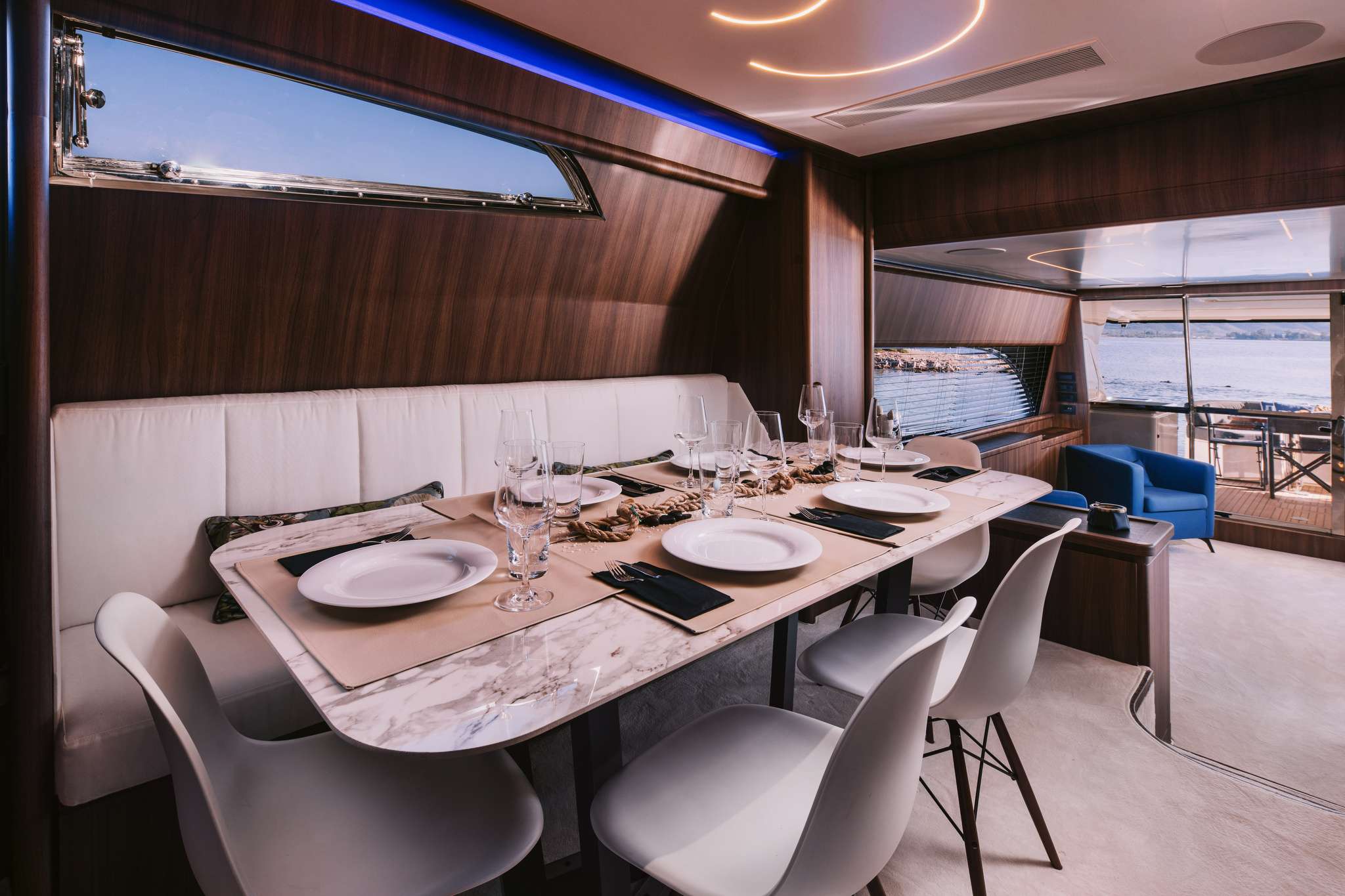 OXYGEN 8 Yacht Charter - Dining Area