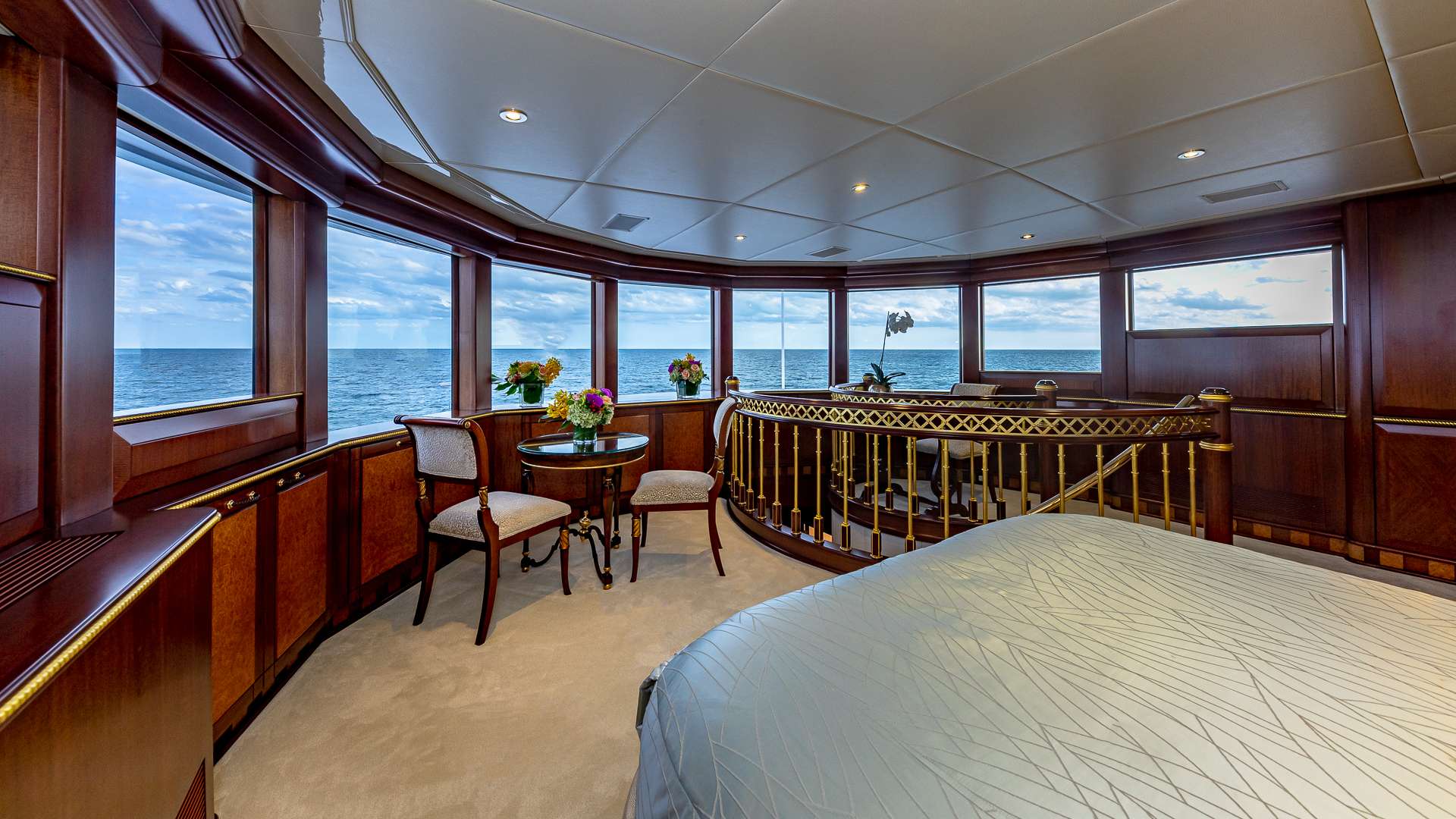 STARSHIP 185' Yacht Charter - VIP Stateroom (King)