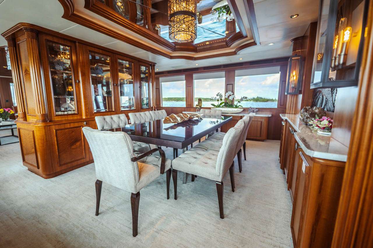 MAGNUM RIDE Yacht Charter - Formal Dining