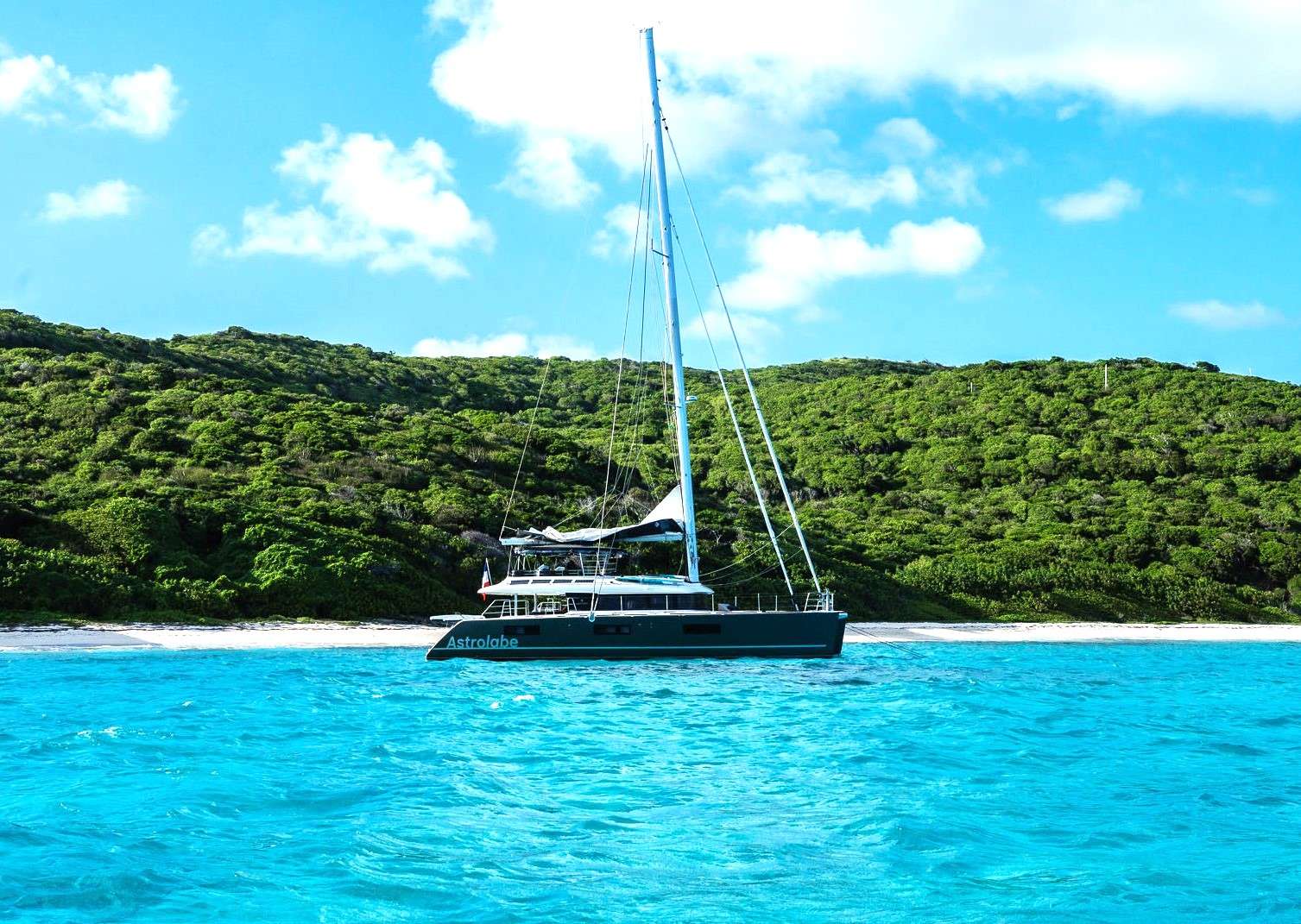 Yacht Charter ASTROLABE | Ritzy Charters