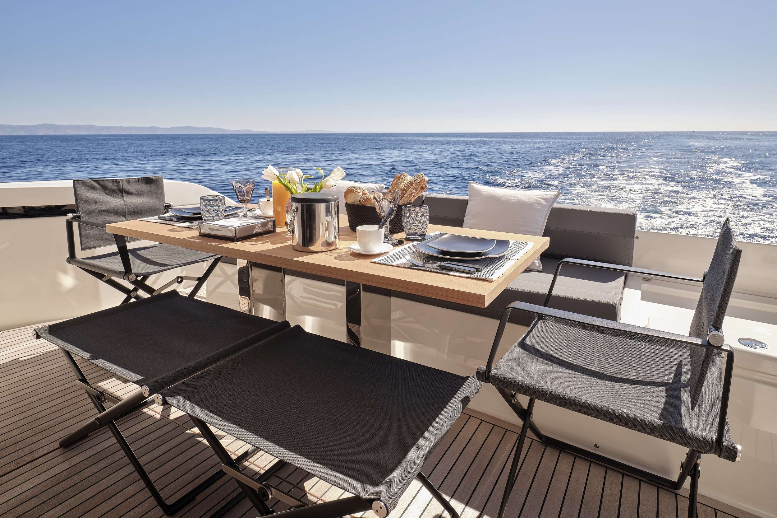 EL PETAS Yacht Charter - Aft deck morning view