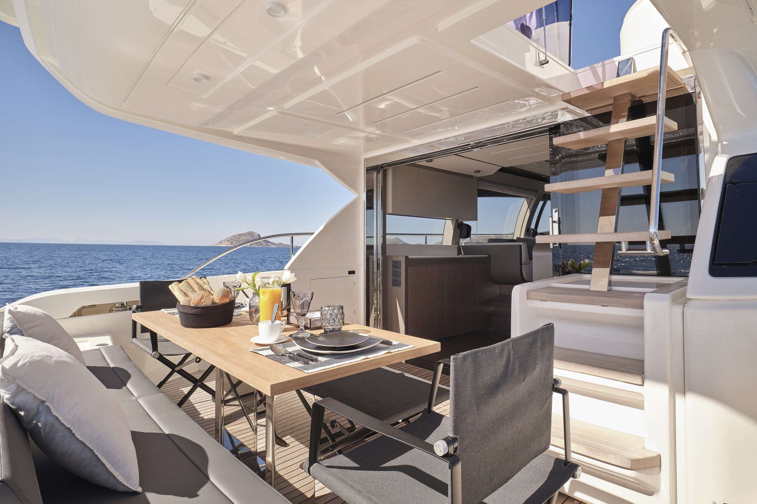 Aft deck
