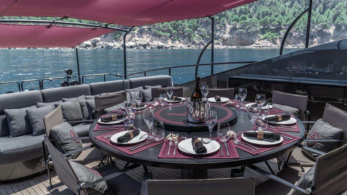ASCARI Yacht Charter - Formal Dining