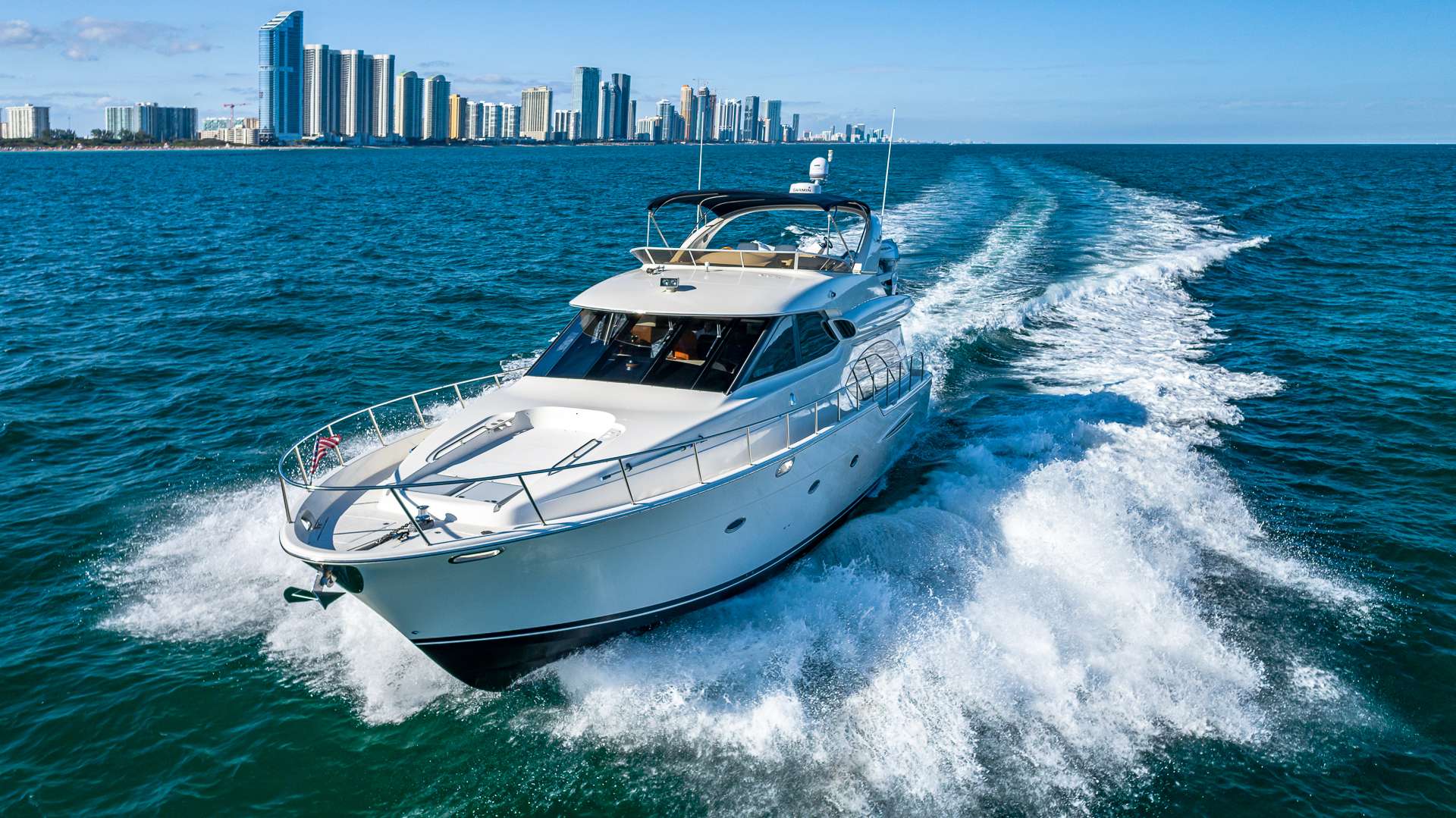 Yacht Charter ELEGANT LADY | Ritzy Charters