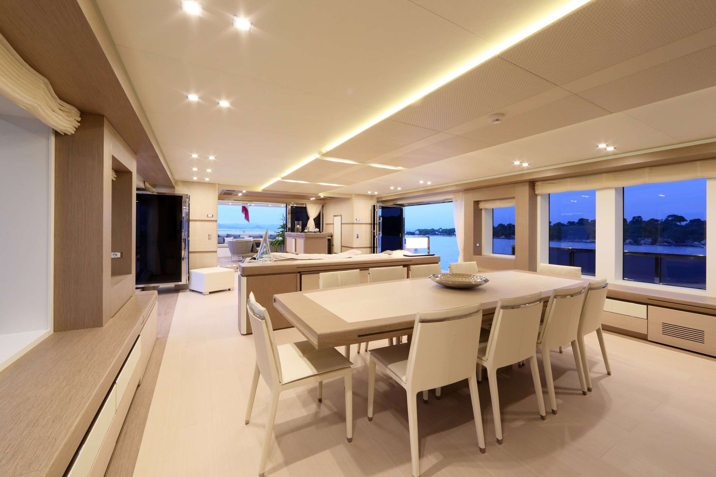Formal Dining - Main Deck