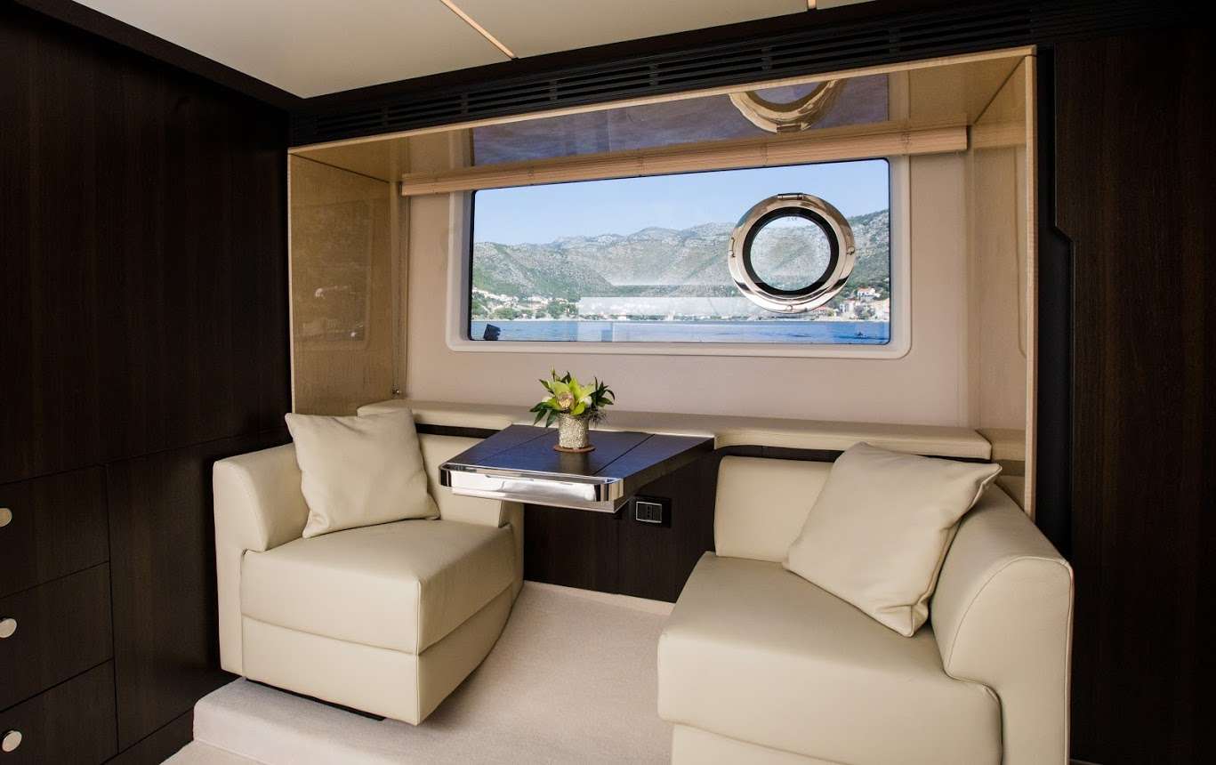 TAMARA II Yacht Charter - Master cabin