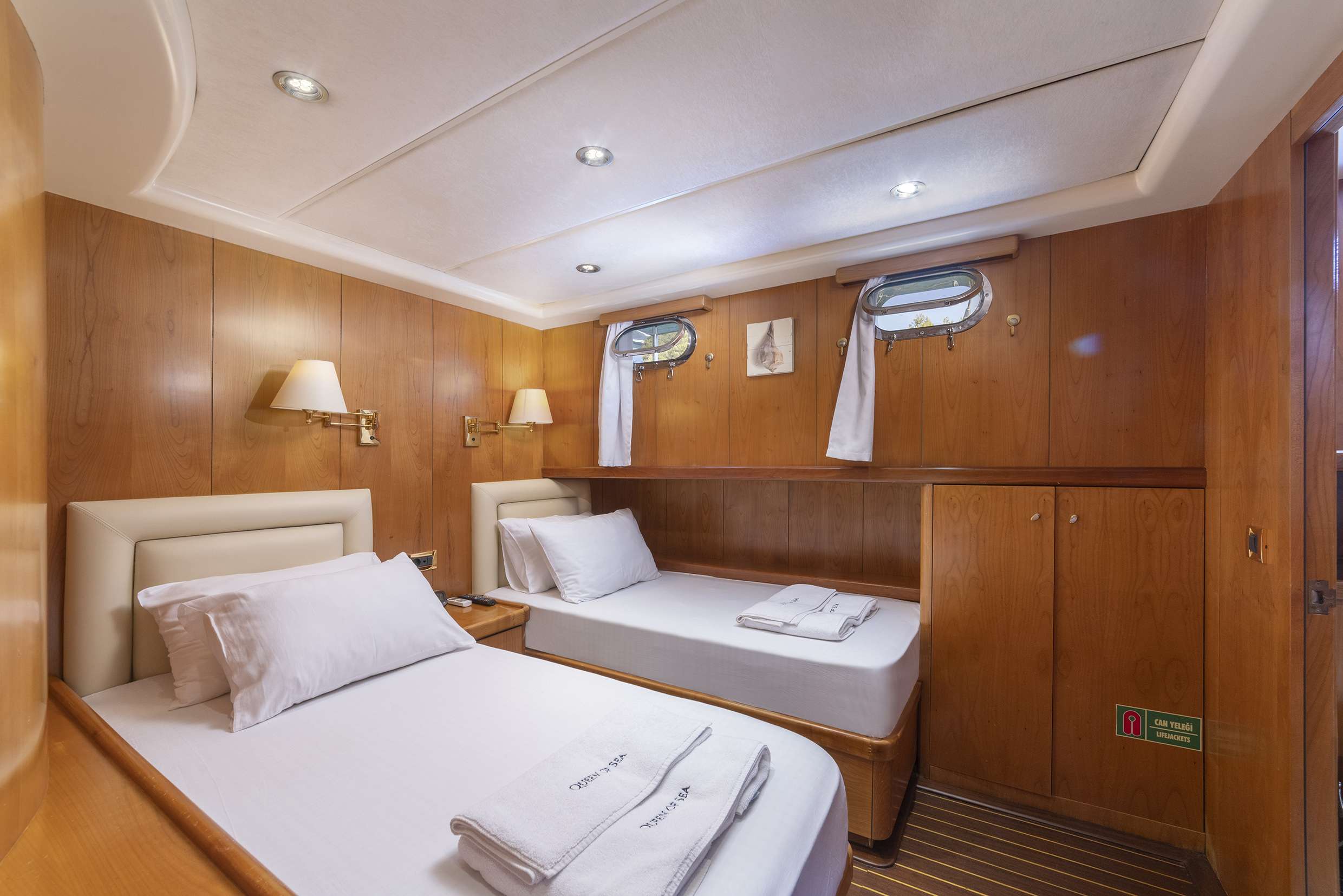 Queen of Sea | Photo 9