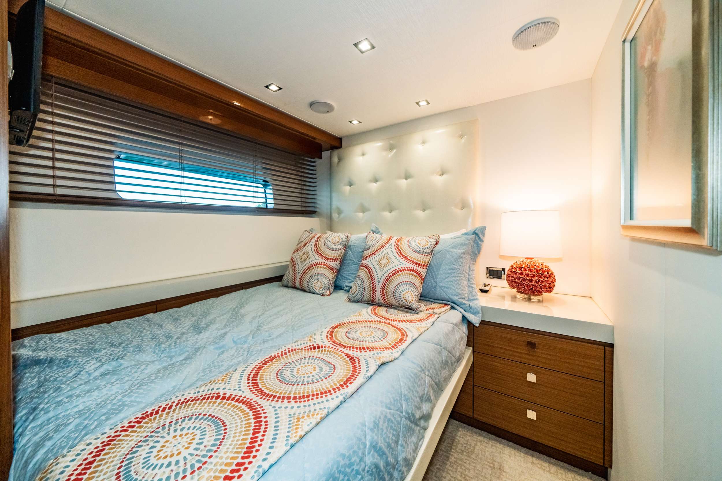 K SEA Yacht Charter - Double Guests Stateroom