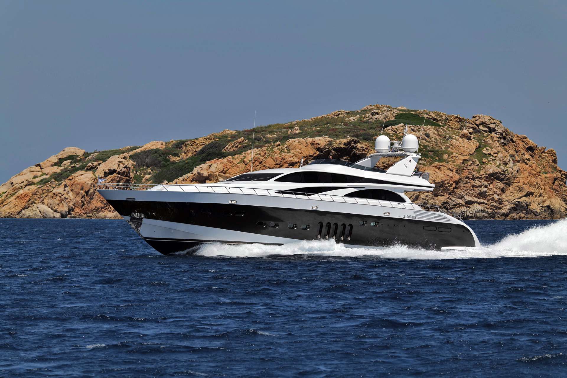 ATHOS Yacht Charter - Ritzy Charters