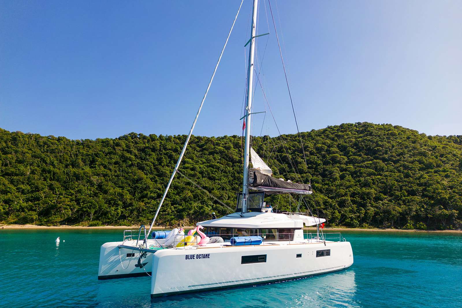 Blue Octane Yacht Charter - Ritzy Charters