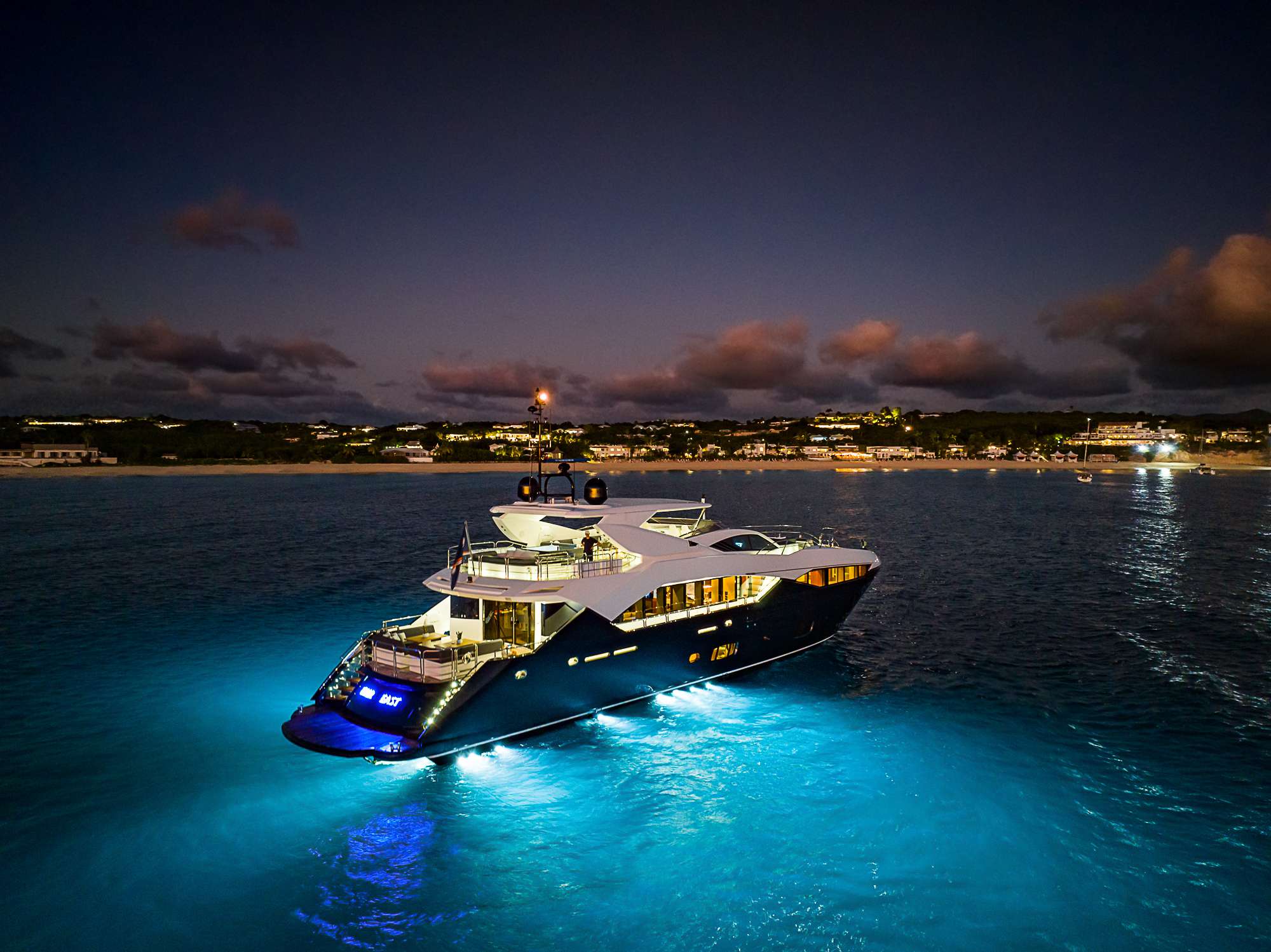 EVEREAST Yacht Charter - EVEREAST at night