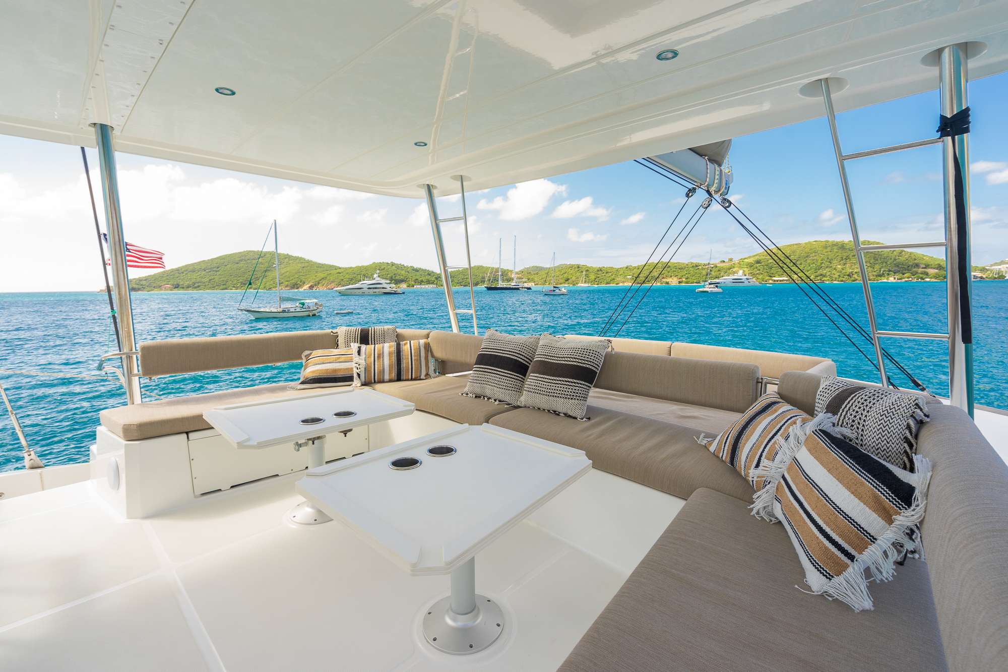 Soul Mates Yacht Charter - Foredeck lounge area