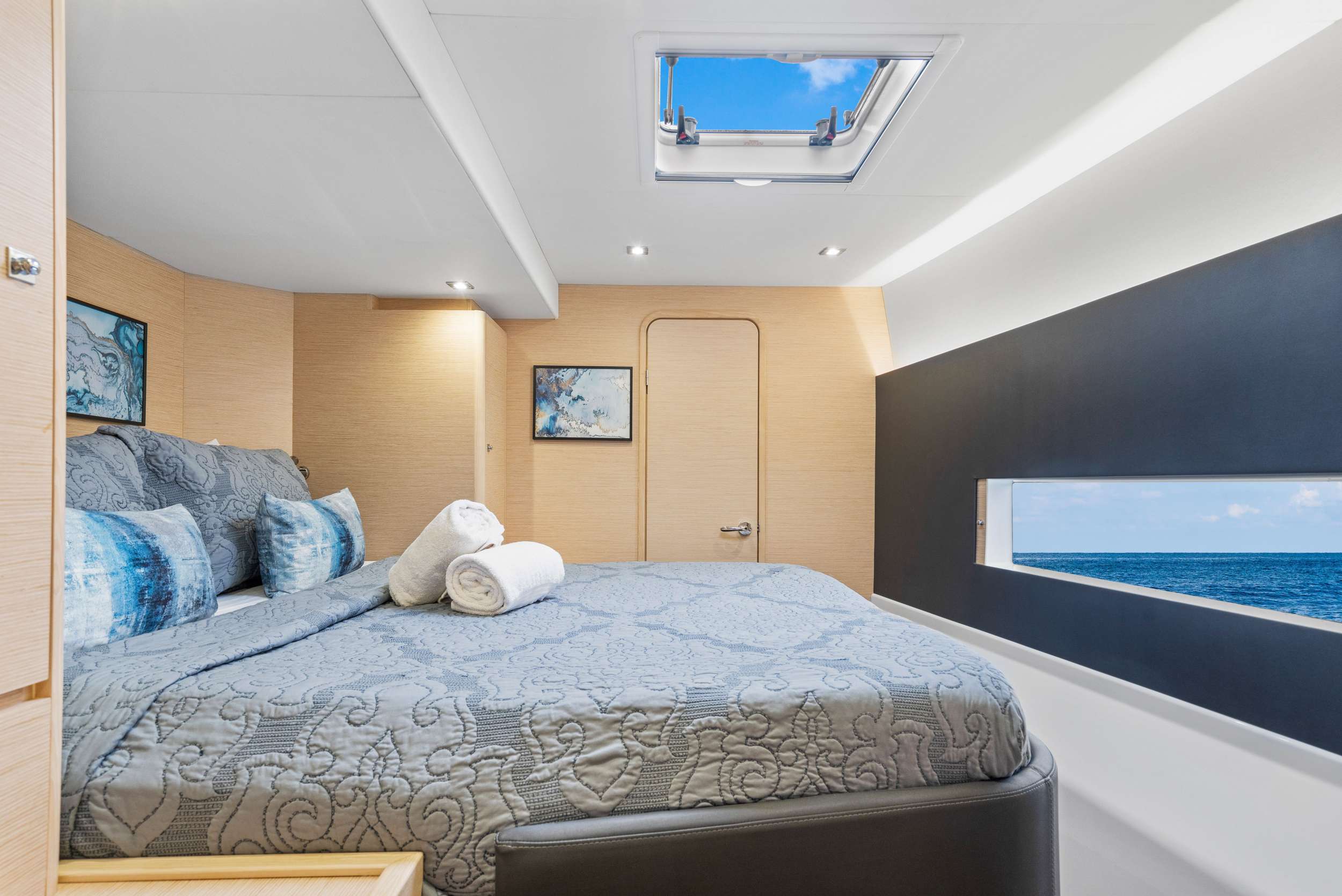 Utopia Yacht Charter - Guest Cabin