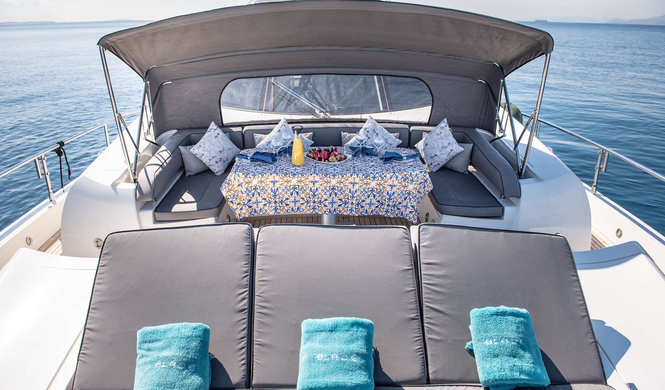 Foredeck - Dine Al Fresco