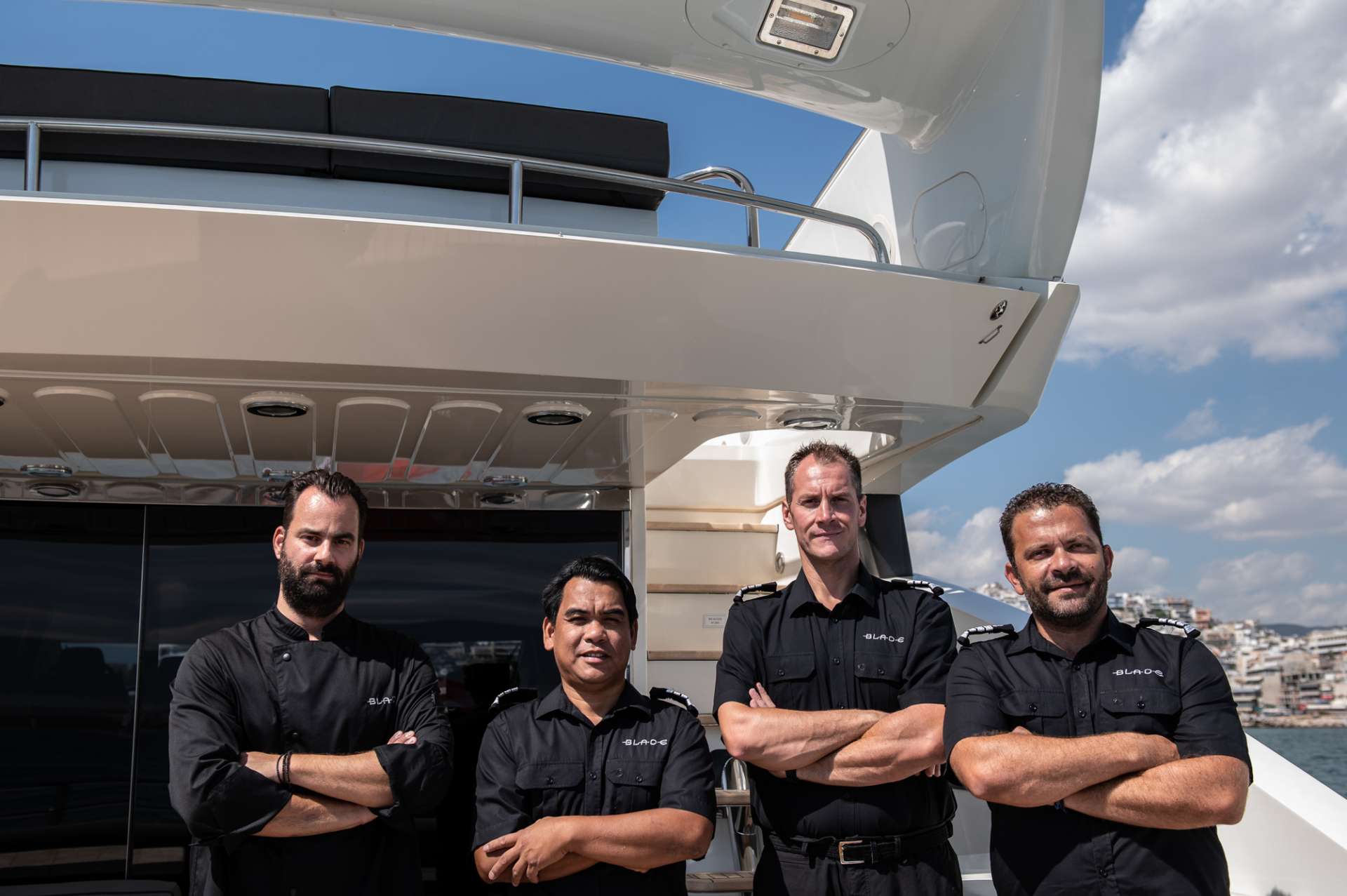 Yacht Charter BLADE 6 Crew