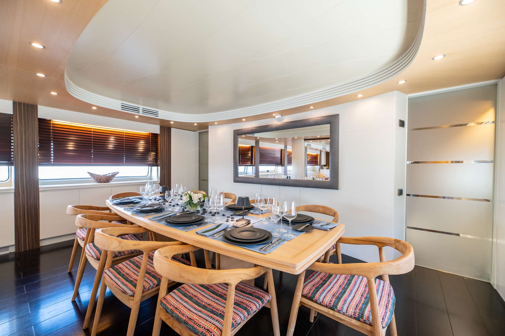 LIVA Yacht Charter - Main Deck Dining