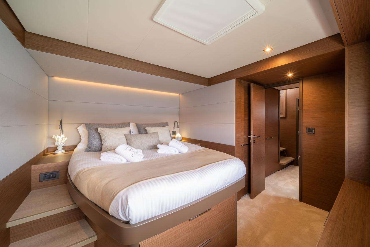 Double cabin
