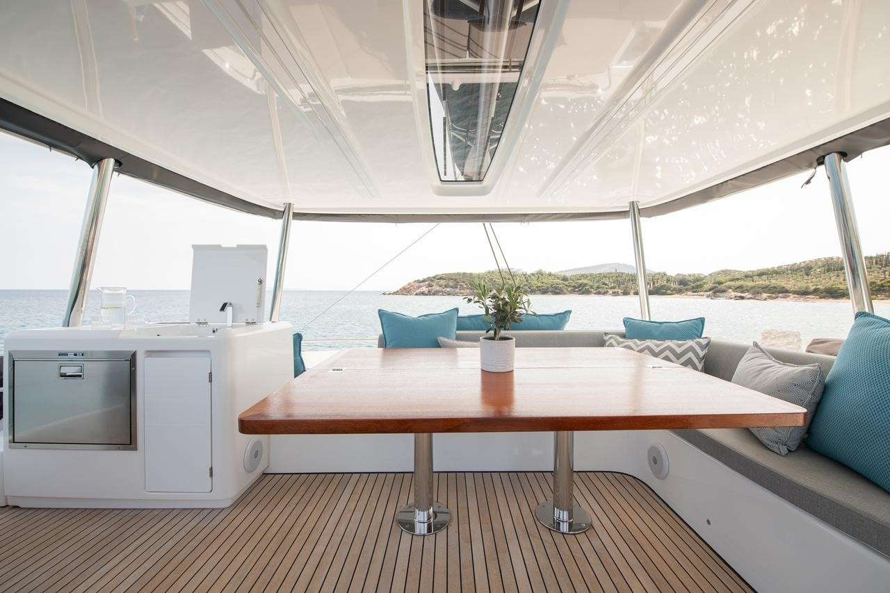Flybridge area