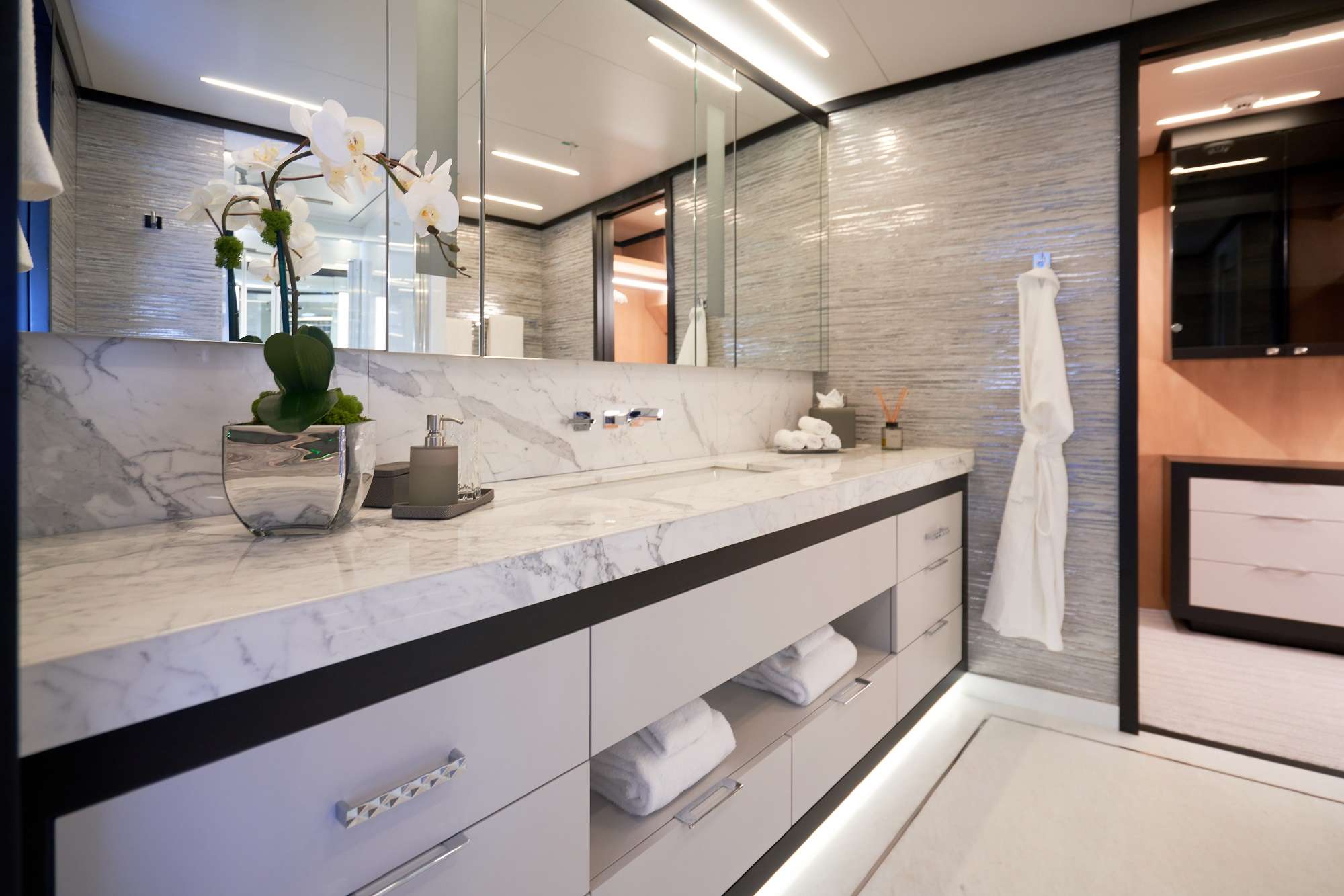 Ensuite bath