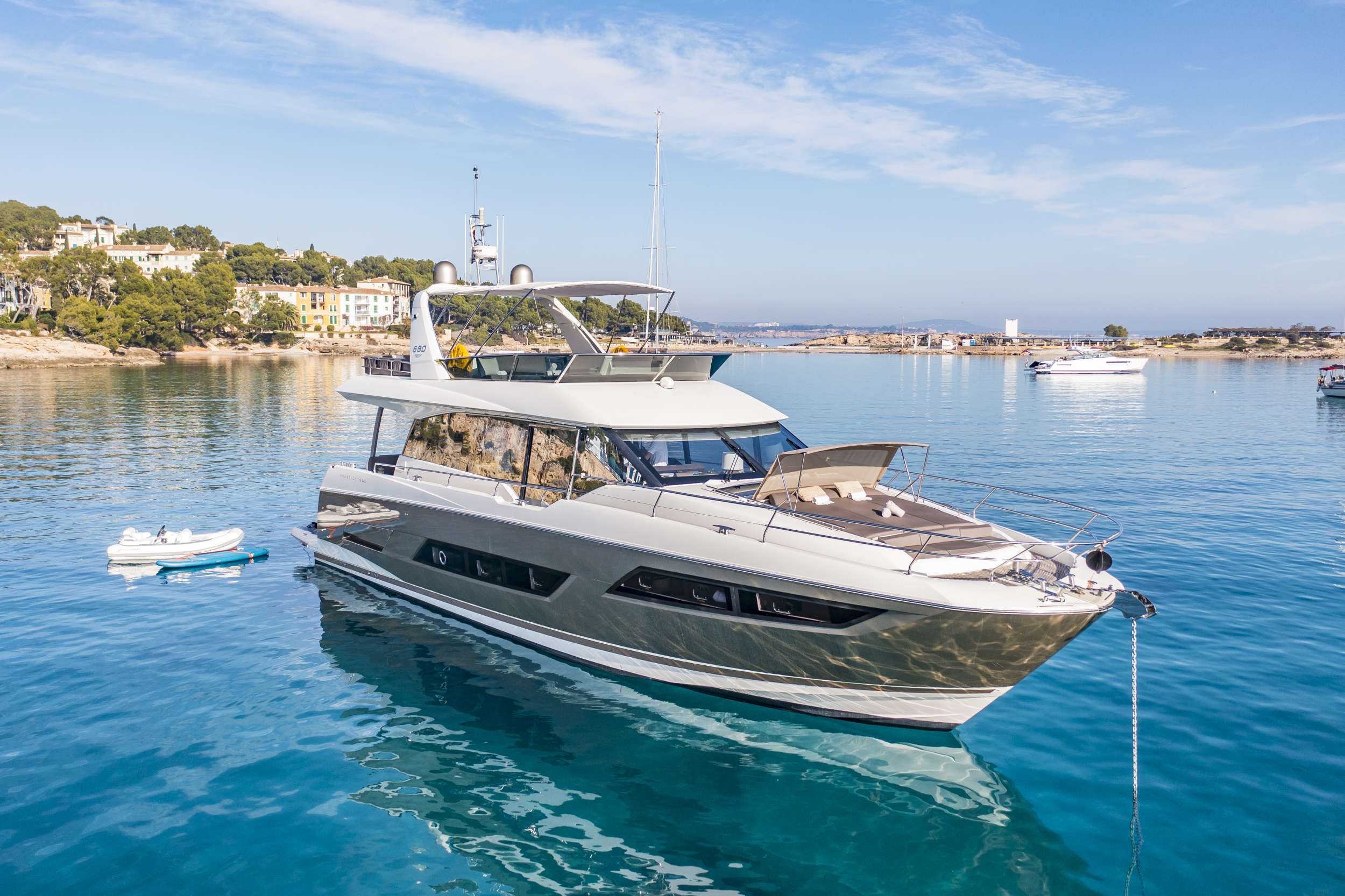 70′ Prestige Yachts BLUE M For Charter