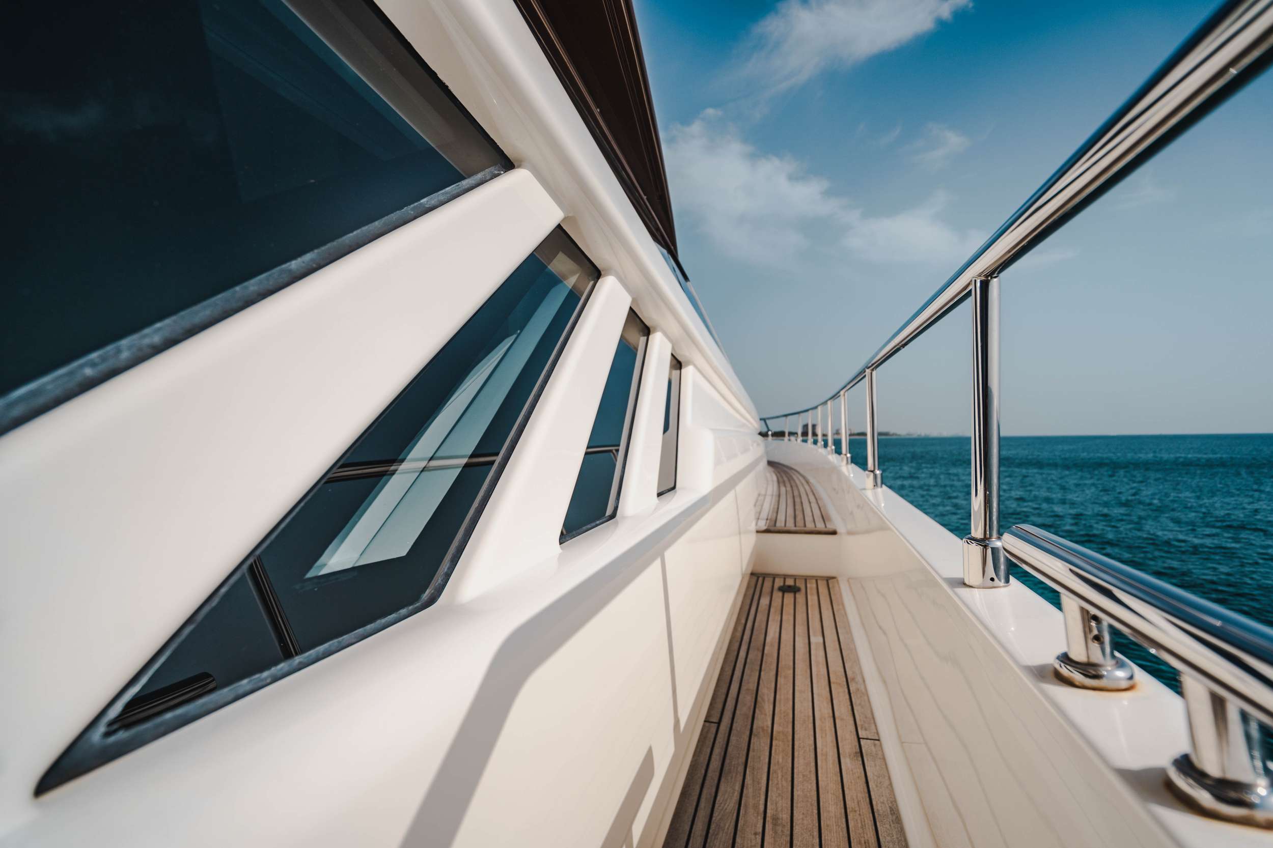 Top Shelf Yacht Charter - Side Deck