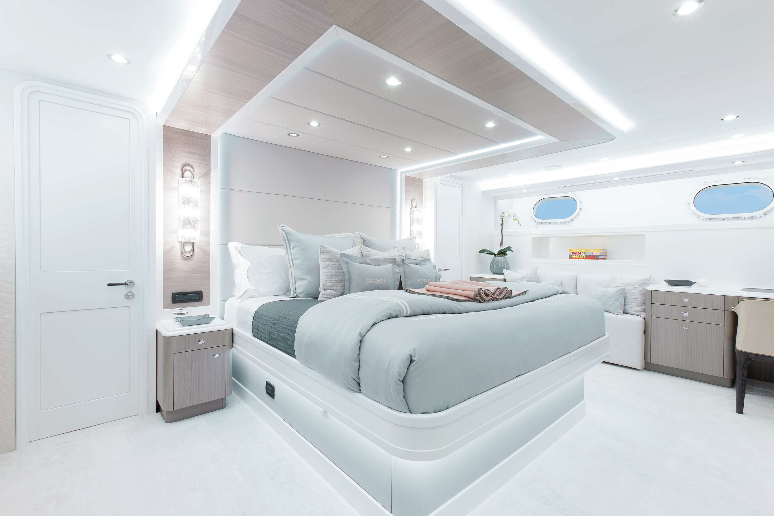 HANNAH Yacht Charter - Master Stateroom