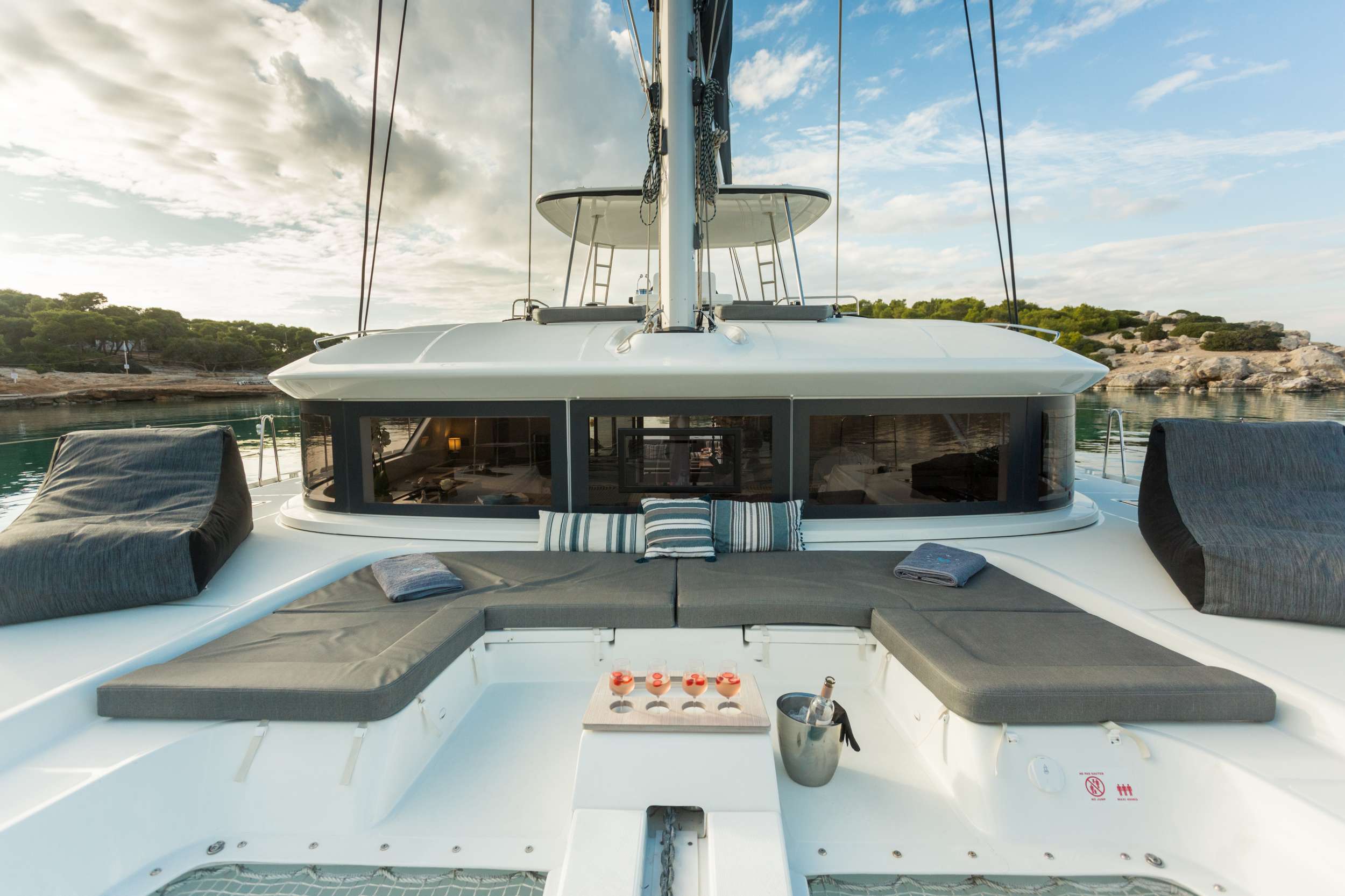 JEWEL Yacht Charter - Sun Deck
