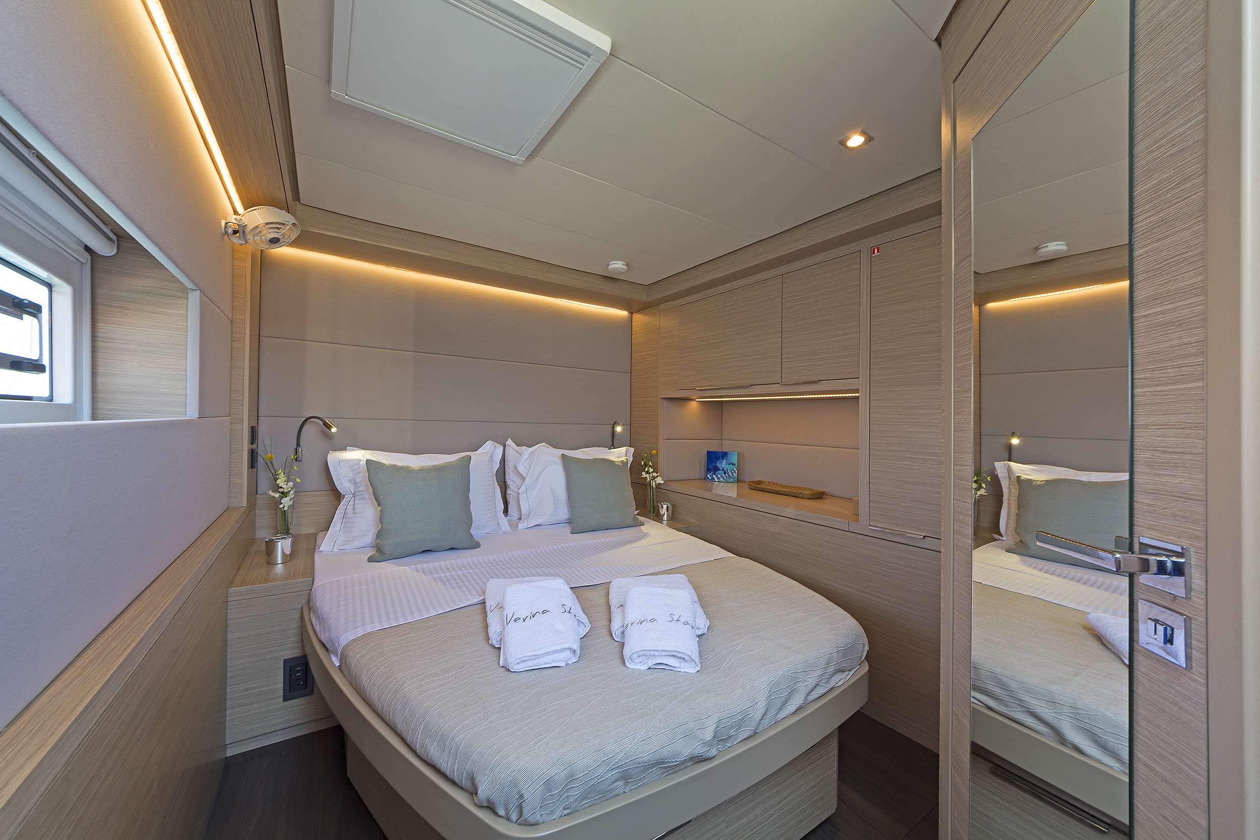 Double cabin