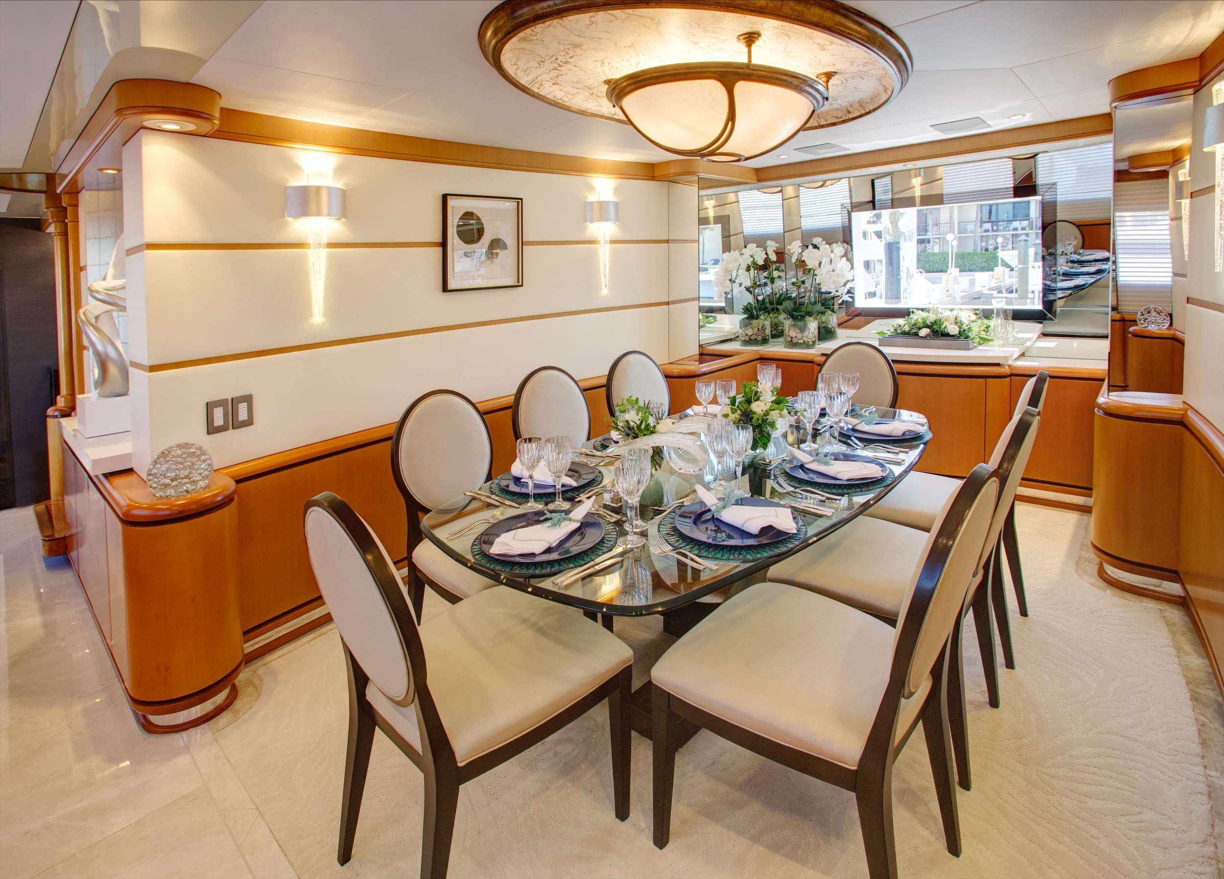 XOXO (118') Yacht Charter - Dining Salon