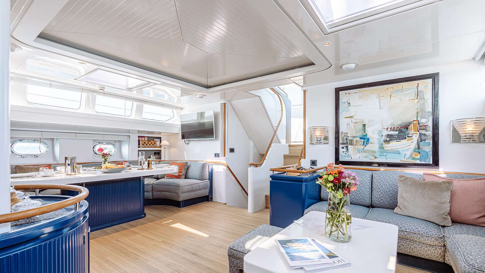 AFAET Yacht Charter - Main interior salon