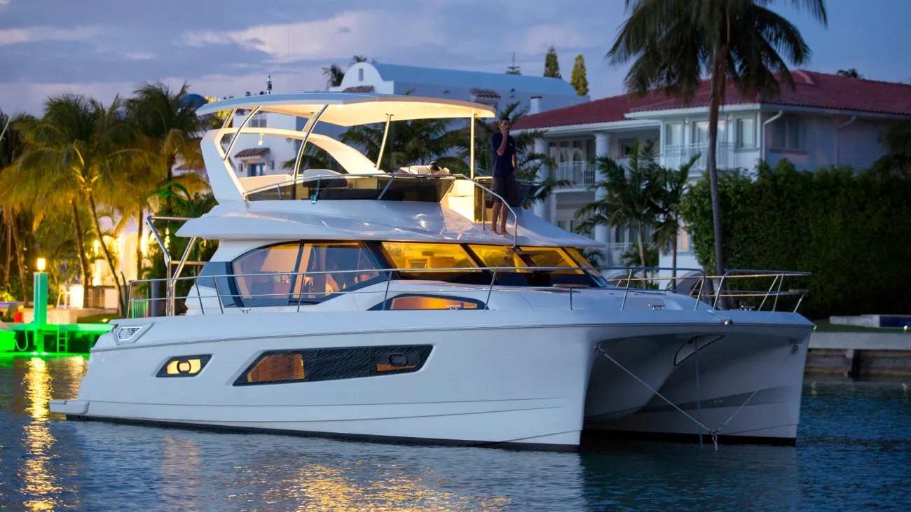 Querencia Yacht Charter - Ritzy Charters