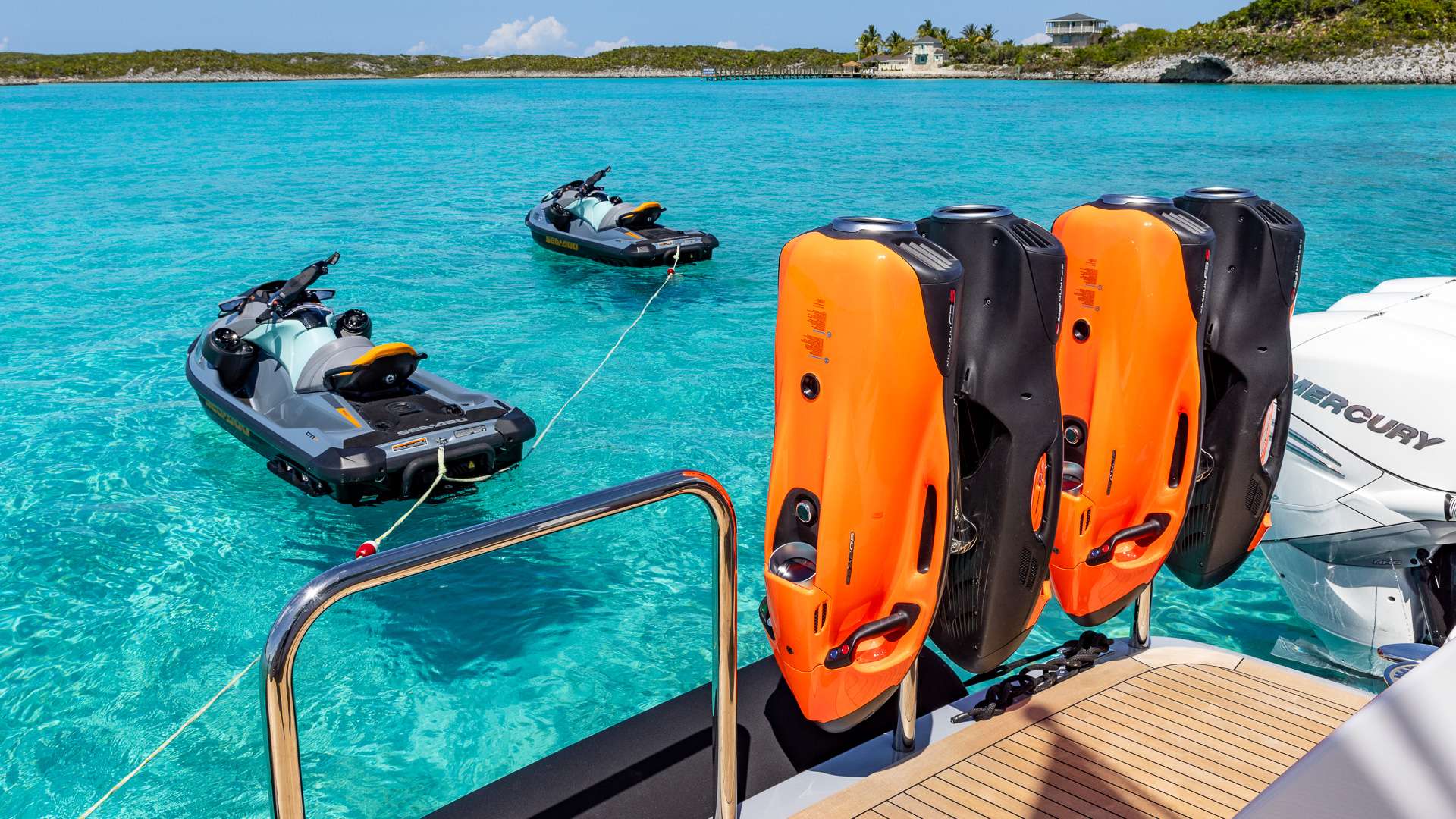 4 Seabobs and 2 Jet Skis